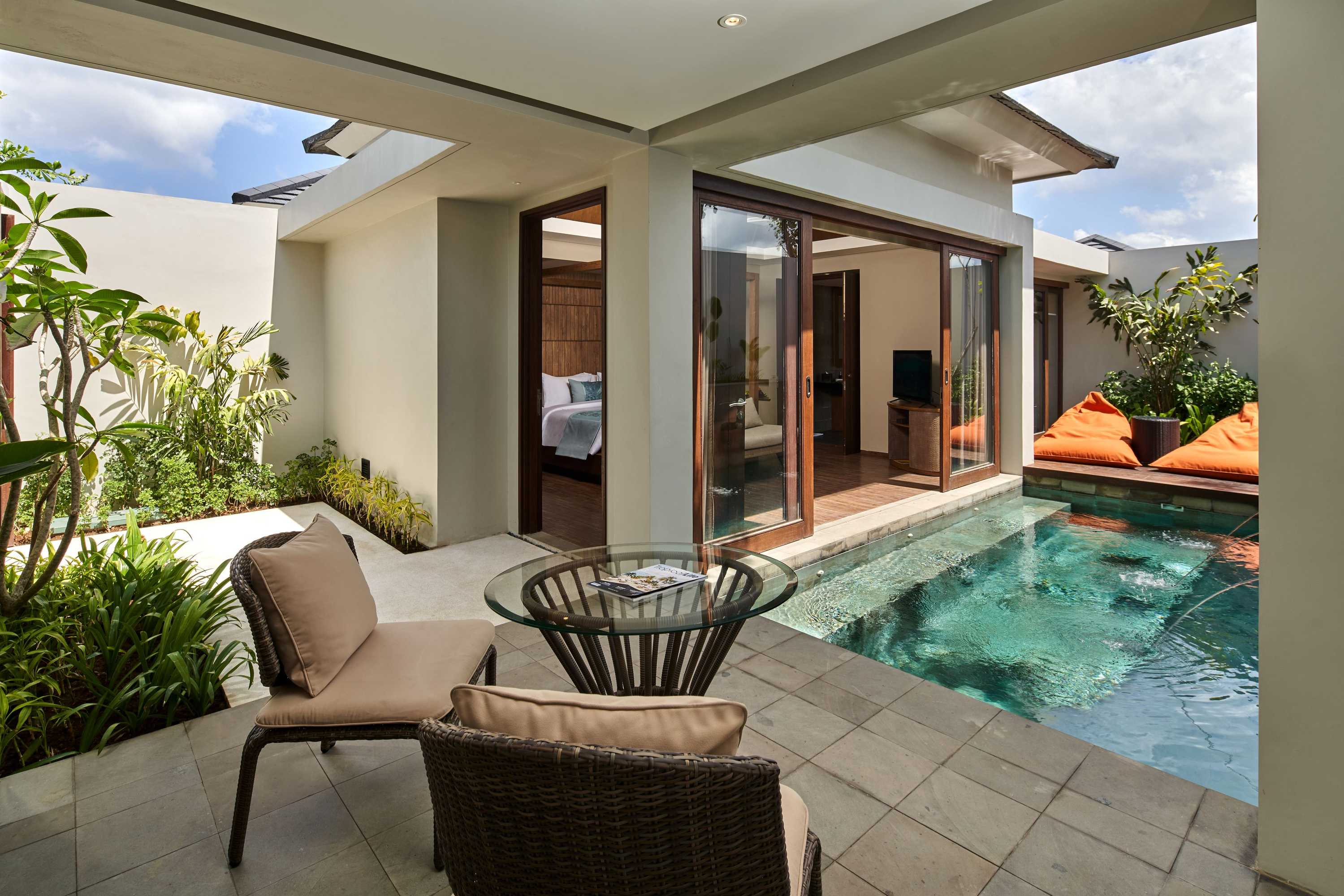 Gift card for Cross Bali Breakers Resort Gift card for Cross Bali Breakers Resort