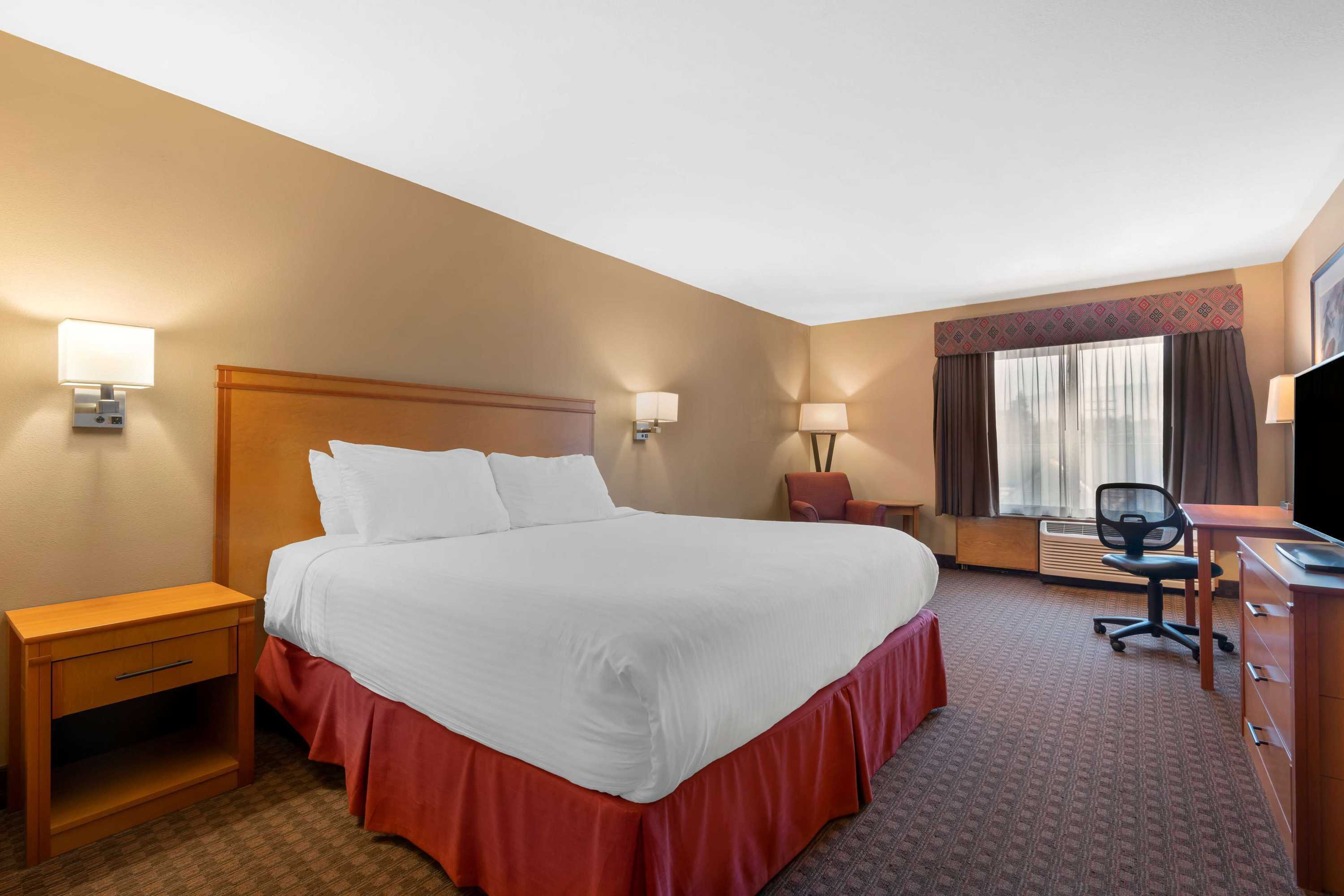 Gift card for Best Western Plus Olympic Inn Gift card for Best Western Plus Olympic Inn