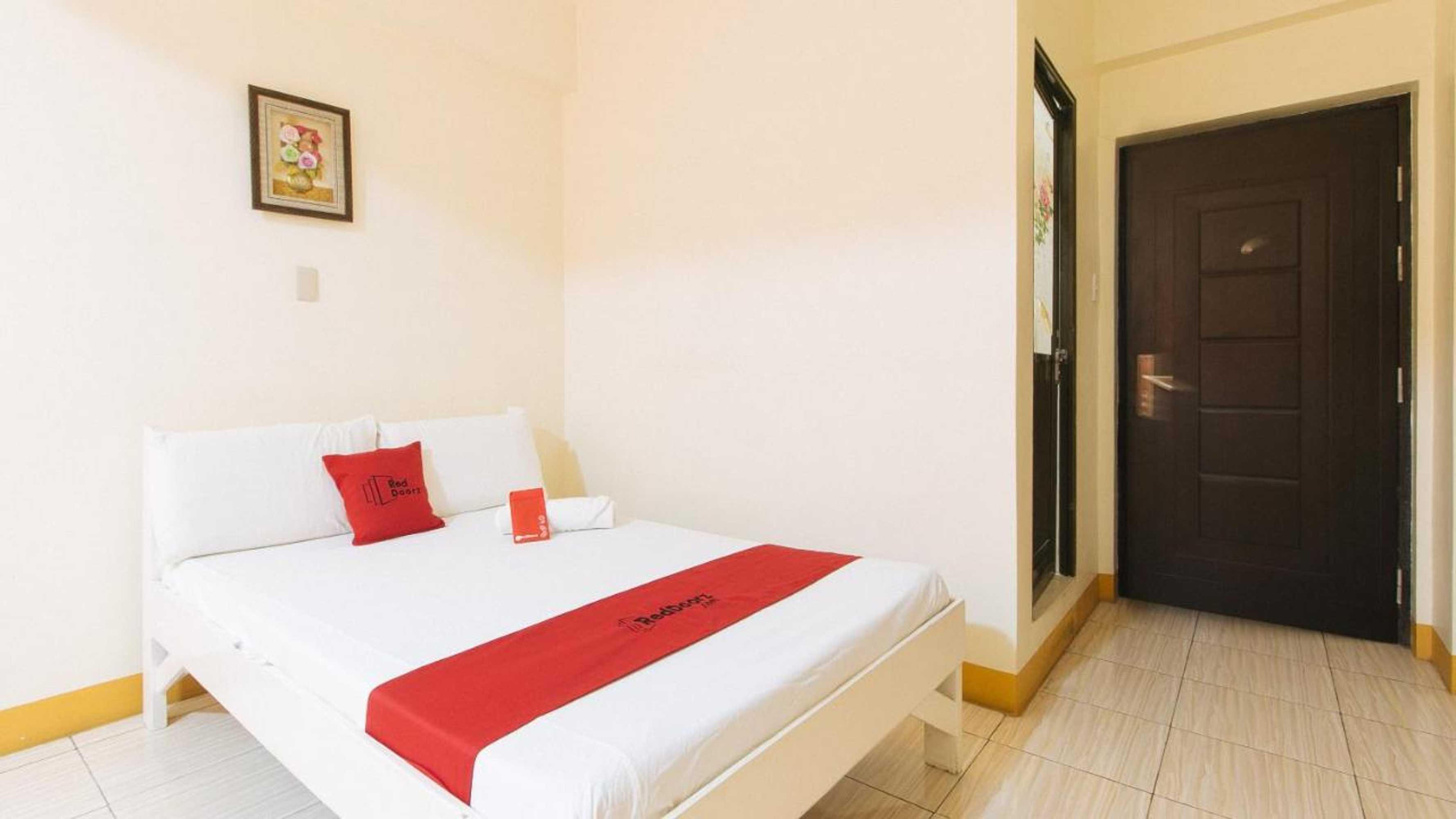 Gift card for Reddoorz @ Golden Skye Hotel Guagua