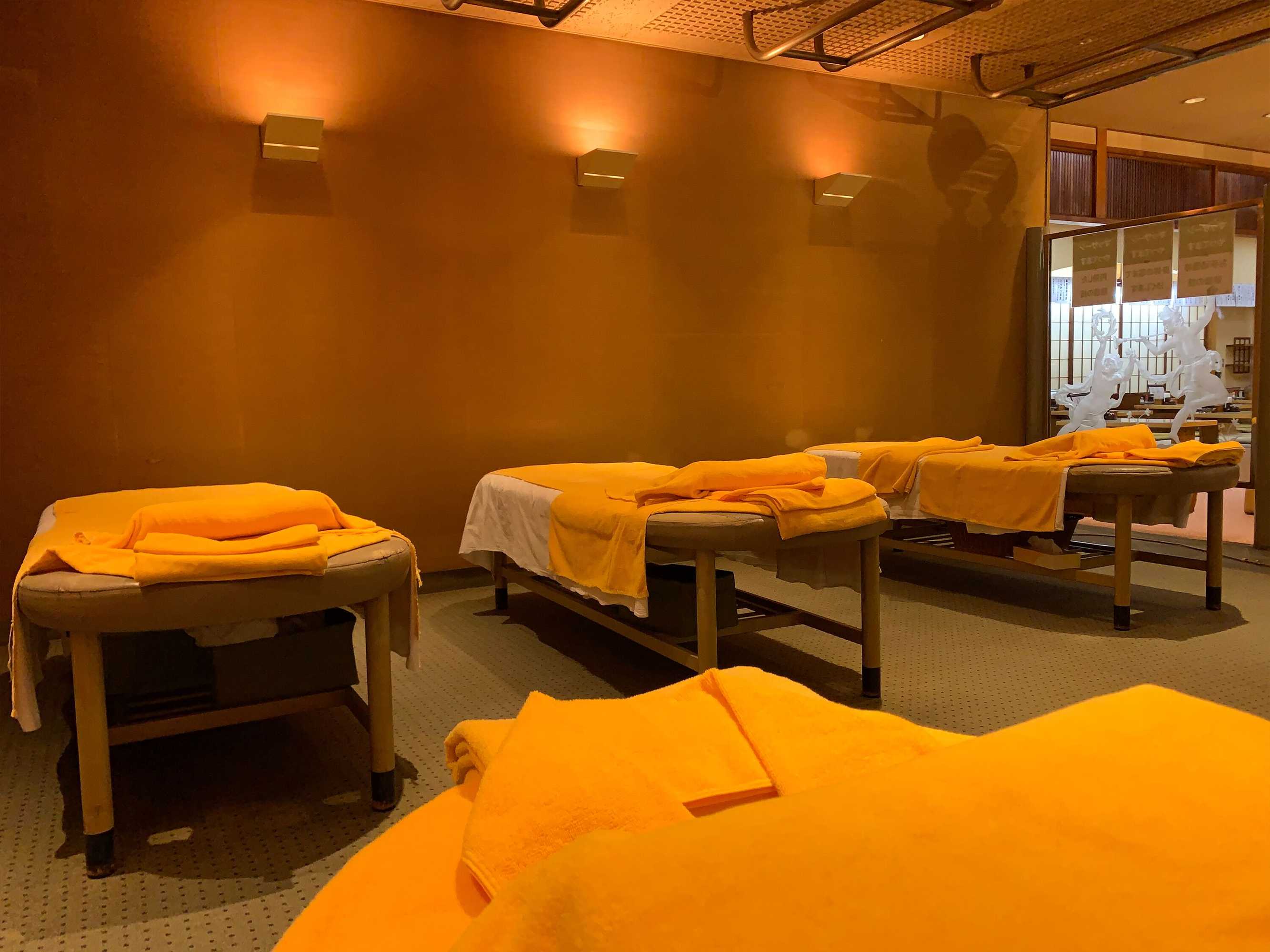 Gift card for Funabashi Grand Sauna And Capsule Hotel - Caters to Men Gift card for Funabashi Grand Sauna And Capsule Hotel - Caters to Men