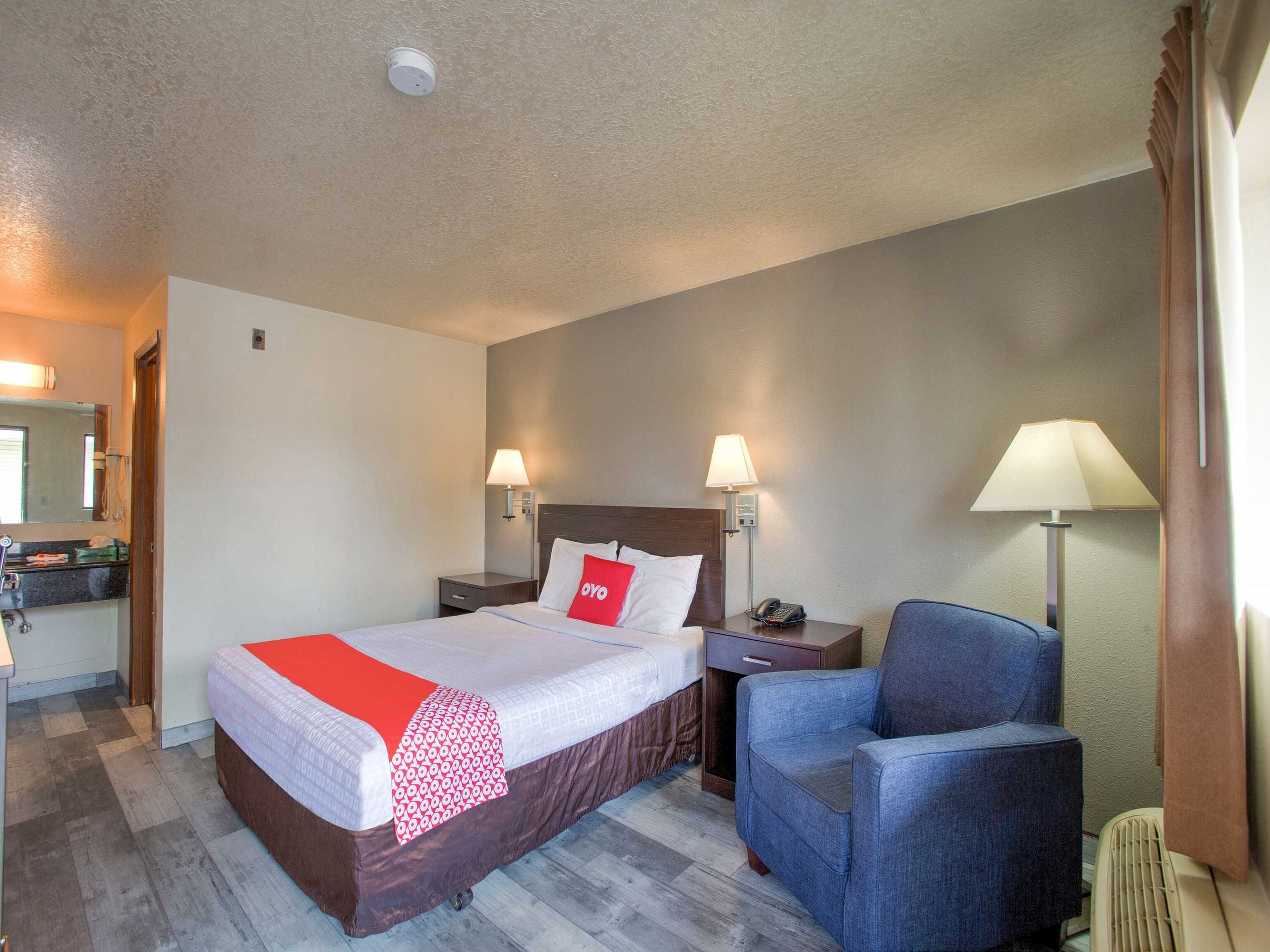 Gift card for Oyo Woodland Hotel And Suites Gift card for Oyo Woodland Hotel And Suites