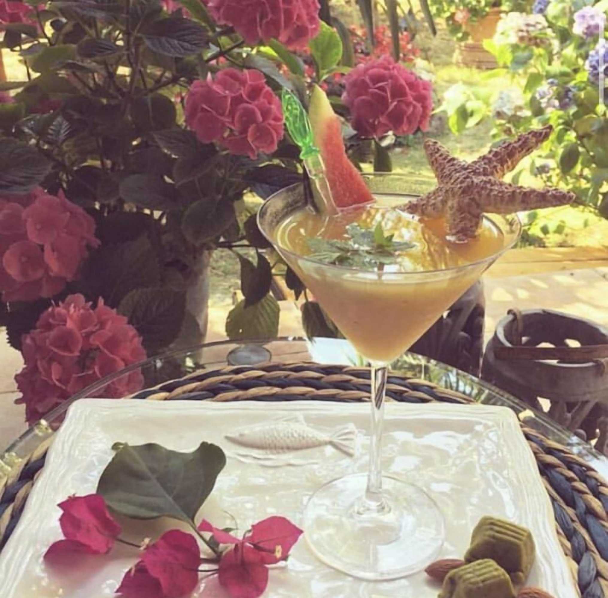 Gift card for Lalezar Sea & Garden Hotel Gift card for Lalezar Sea & Garden Hotel