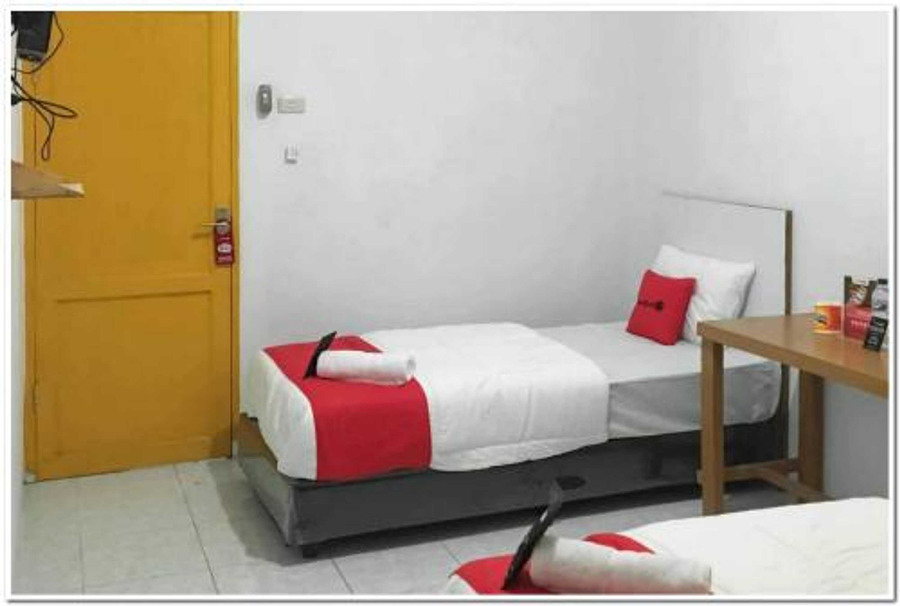 Gift card for Reddoorz @ Simpang Pos Medan Gift card for Reddoorz @ Simpang Pos Medan