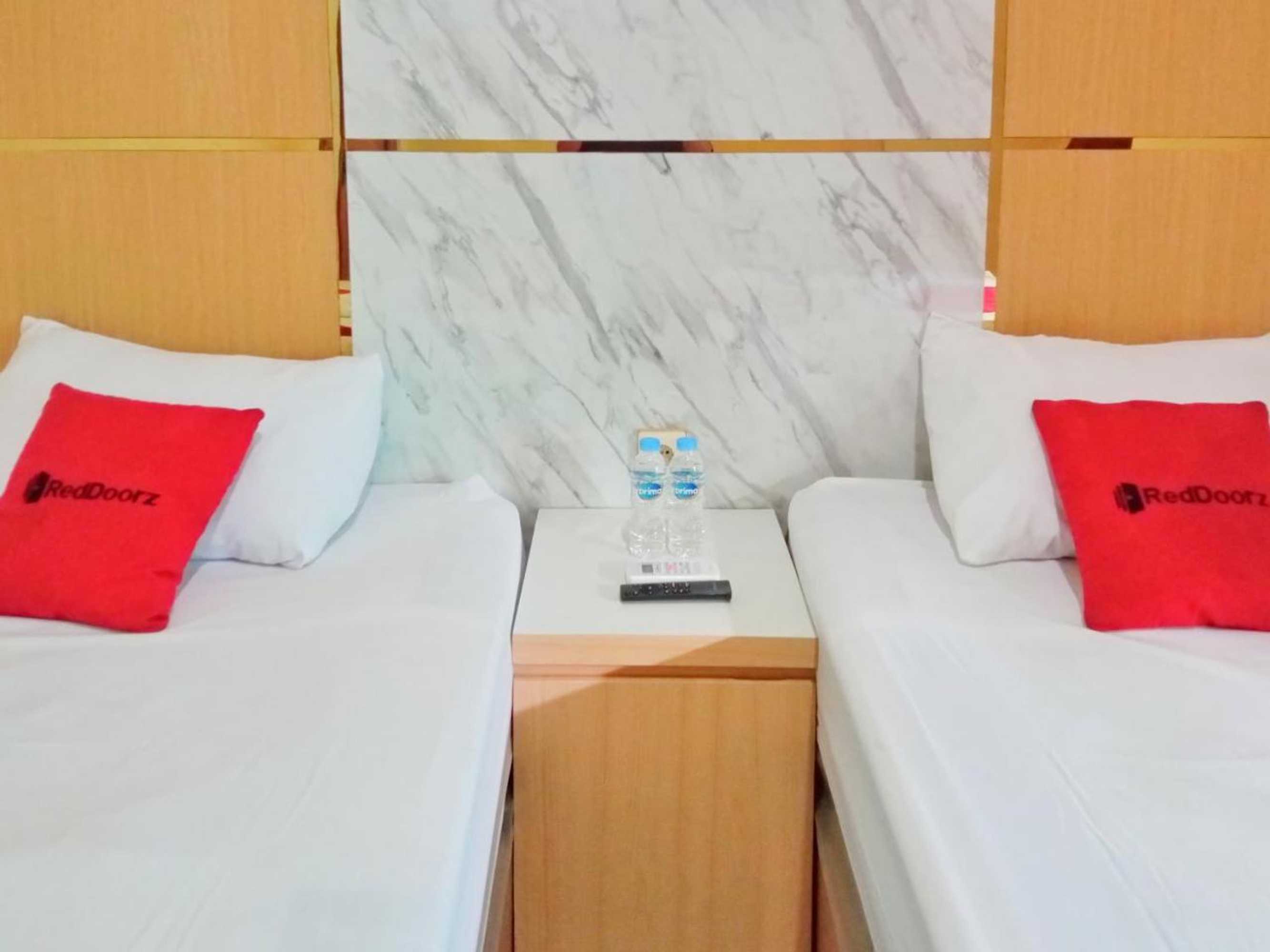 Gift card for Reddoorz Near Alun Alun Slawi