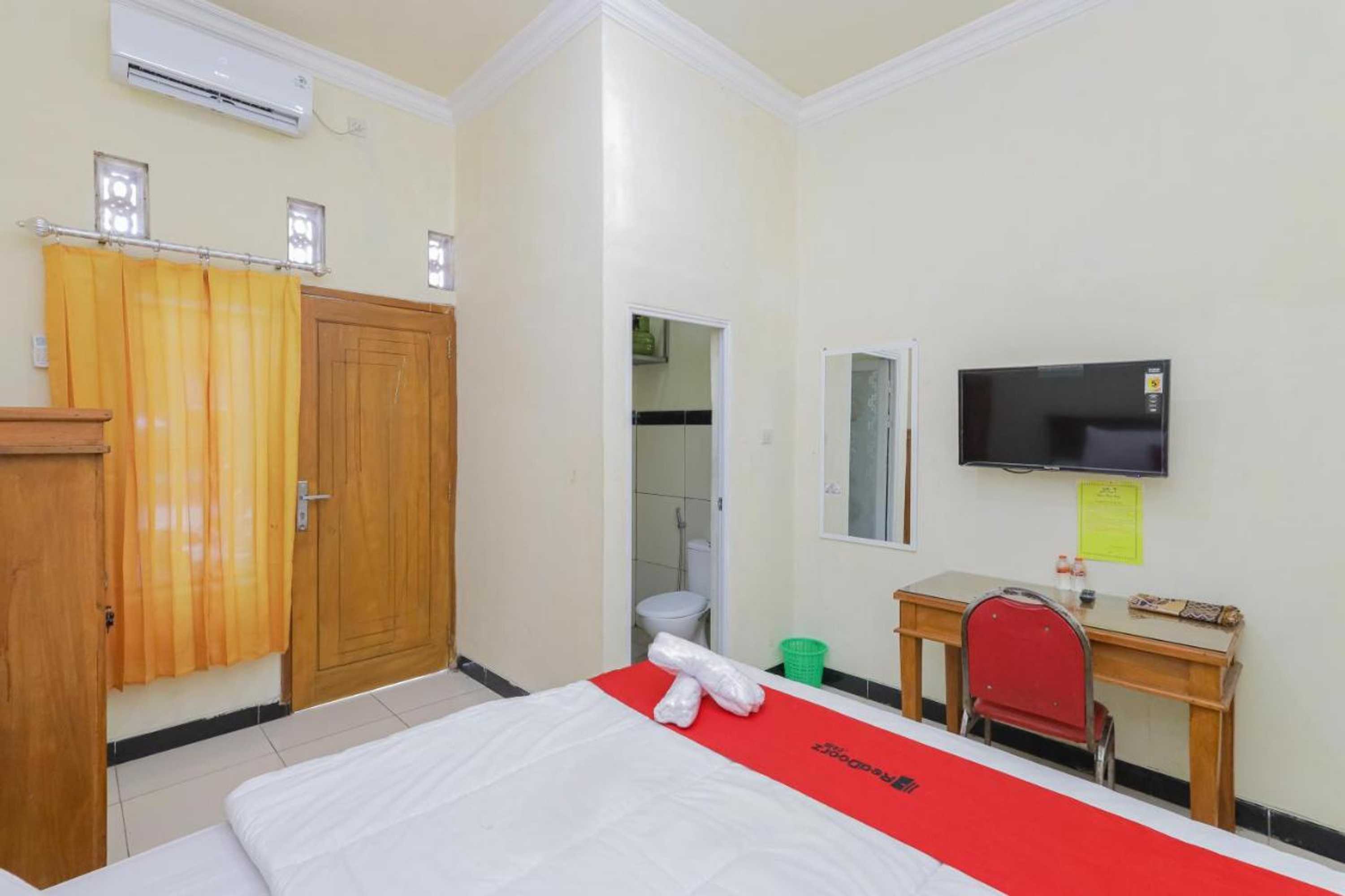 Gift card for Reddoorz Syariah Near Alun Alun Pasuruan