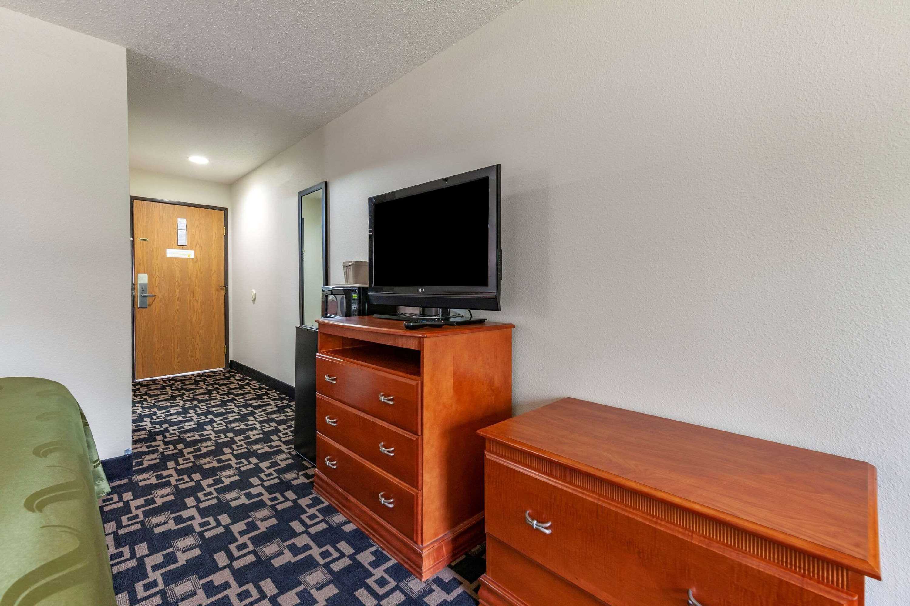 Gift card for Quality Inn Redgranite