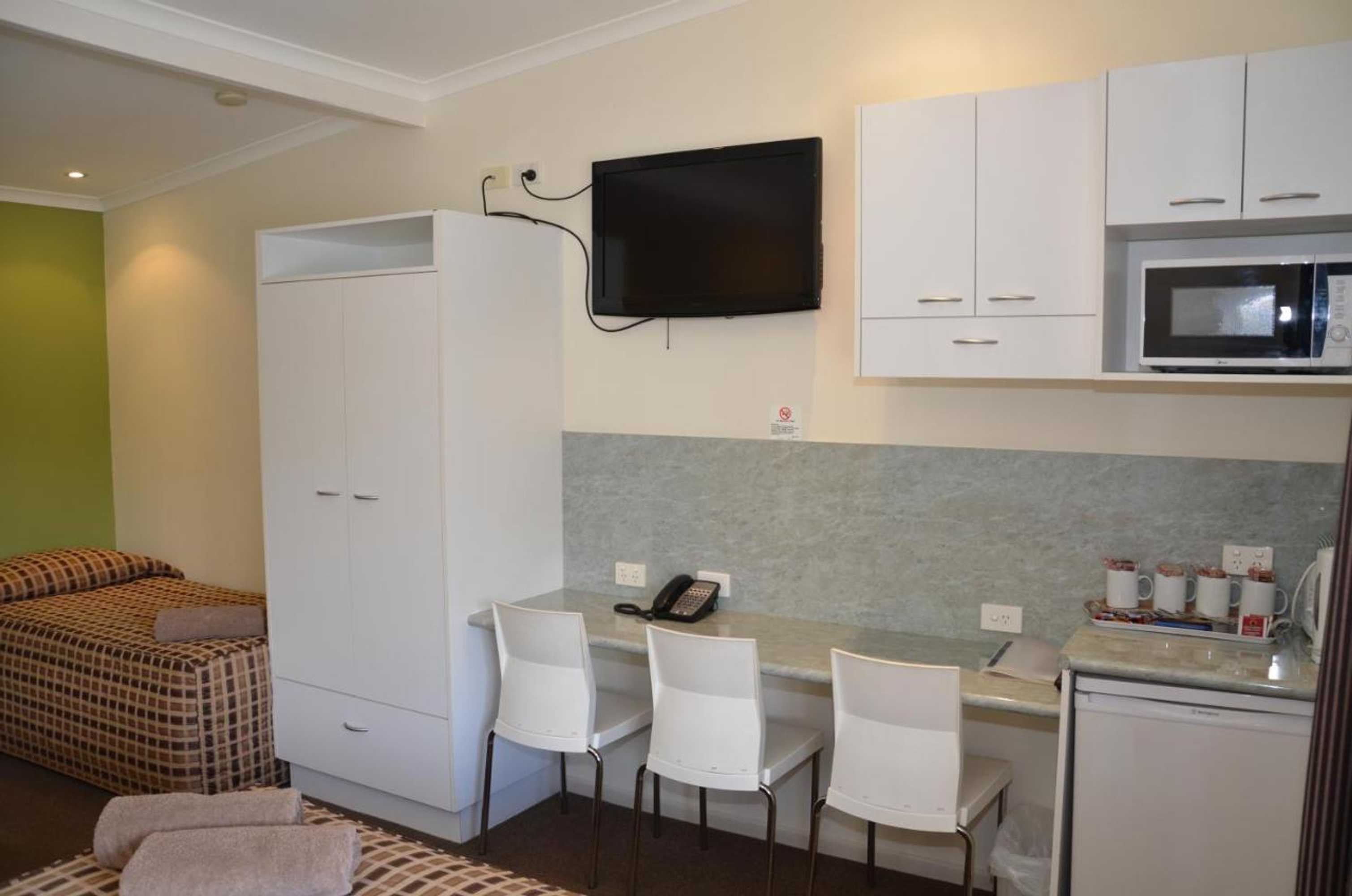 Gift card for Warwick Motor Inn