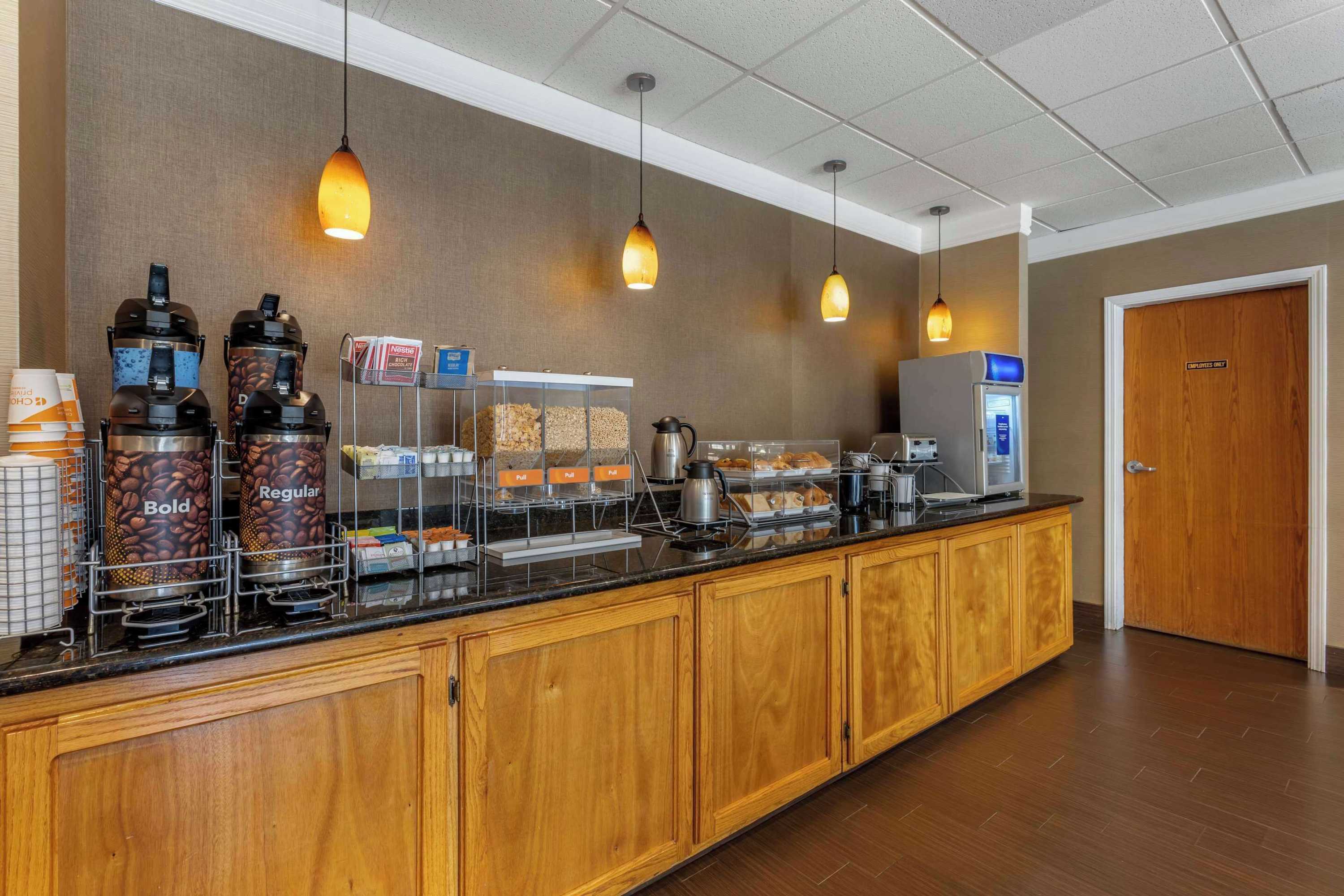 Gift card for Comfort Suites Visalia - Convention Center Gift card for Comfort Suites Visalia - Convention Center