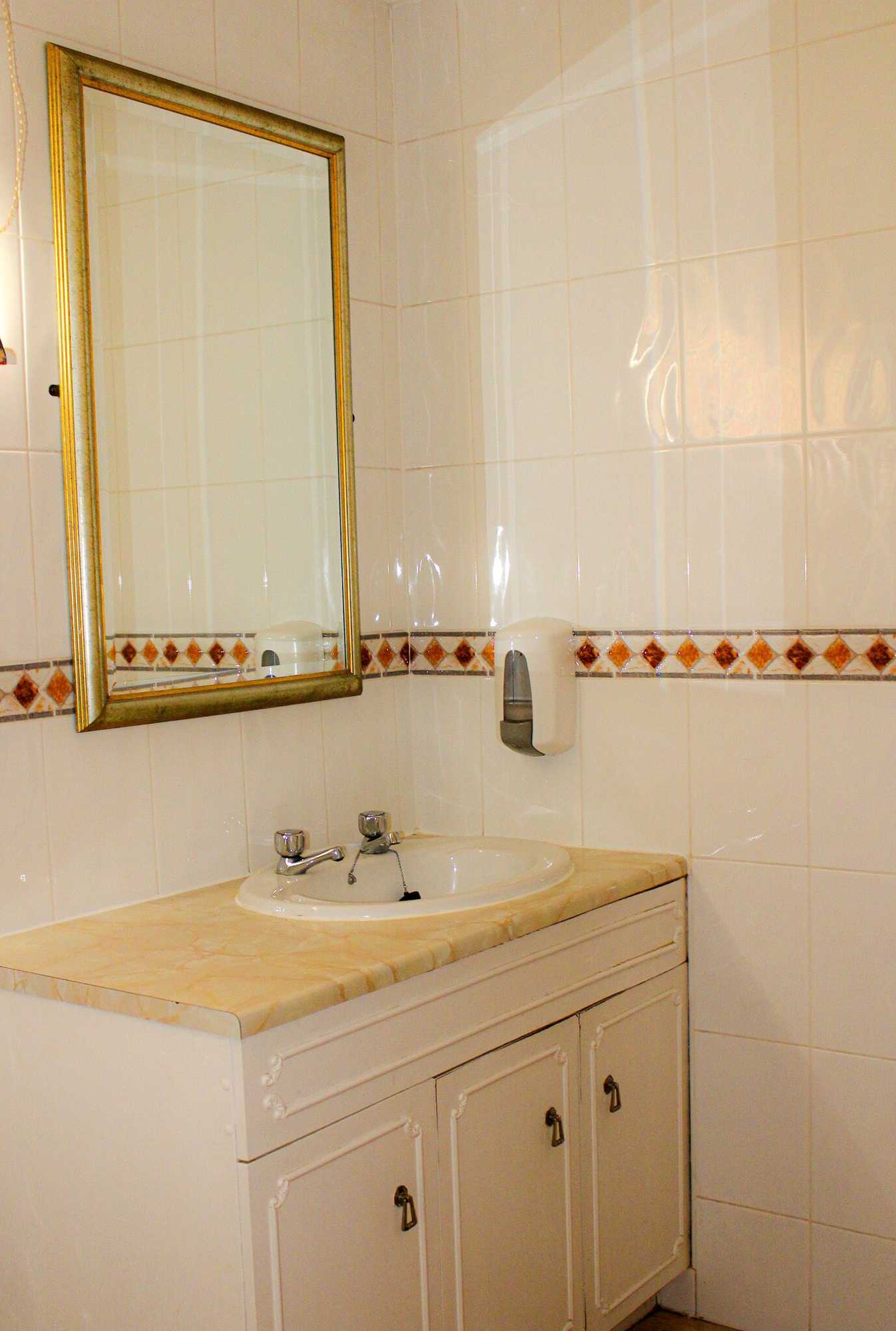 Gift card for Consort Hotel