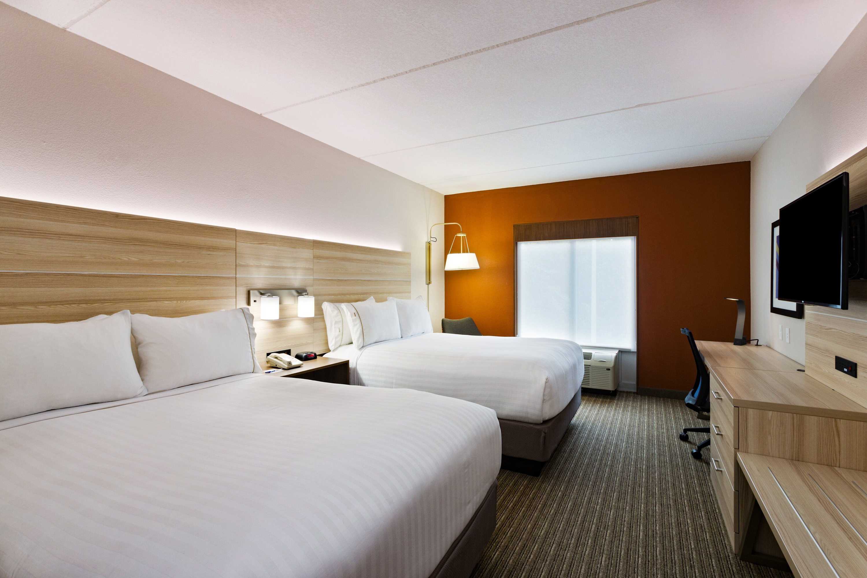Gift card for Holiday Inn Express Hotel & Suites Tavares - Leesburg by Ihg Gift card for Holiday Inn Express Hotel & Suites Tavares - Leesburg by Ihg
