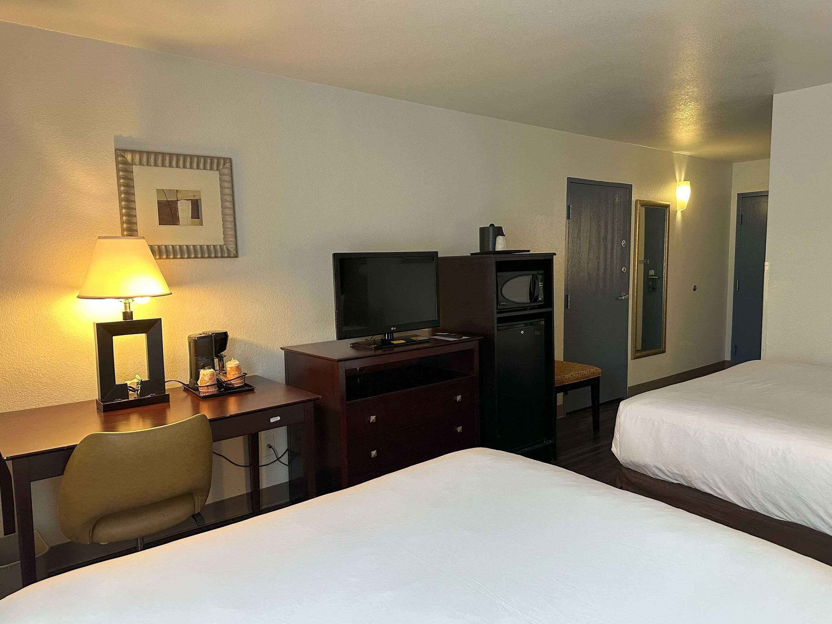 Gift card for Quality Inn & Suites Everett Gift card for Quality Inn & Suites Everett
