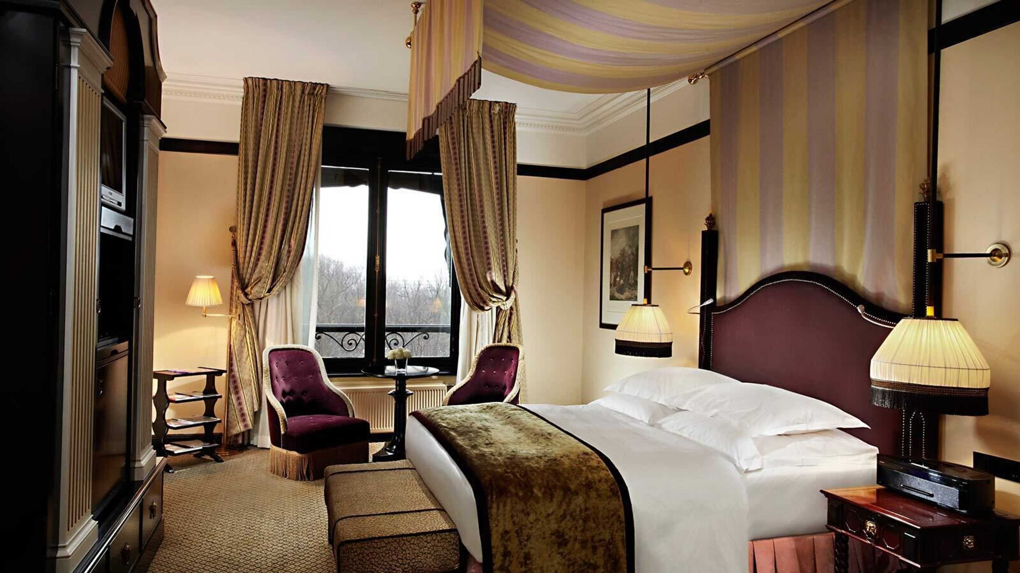 Gift card for Hotel Des Indes Gift card for Hotel Des Indes