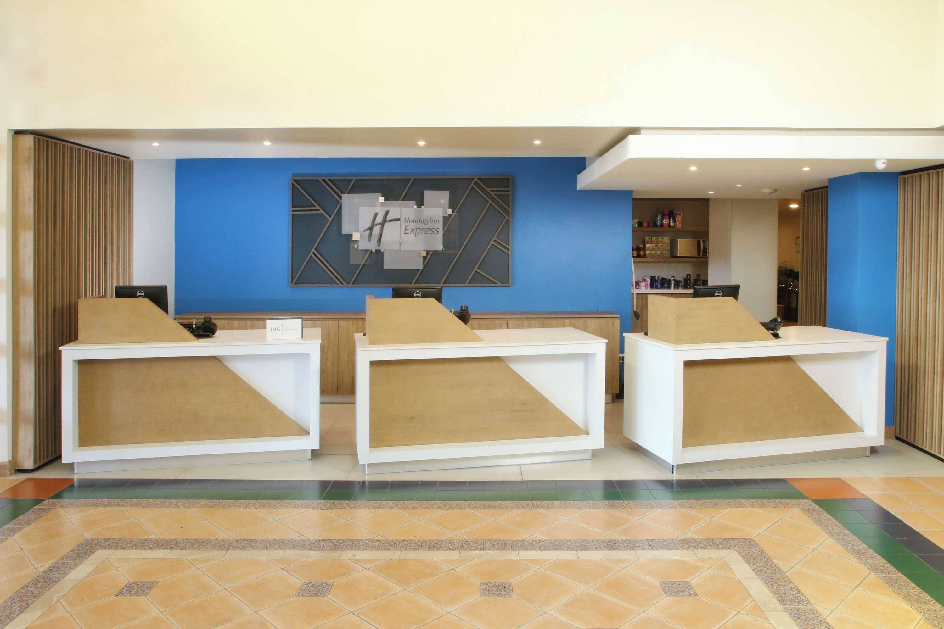 Gift card for Holiday Inn Express Torreon by Ihg Gift card for Holiday Inn Express Torreon by Ihg