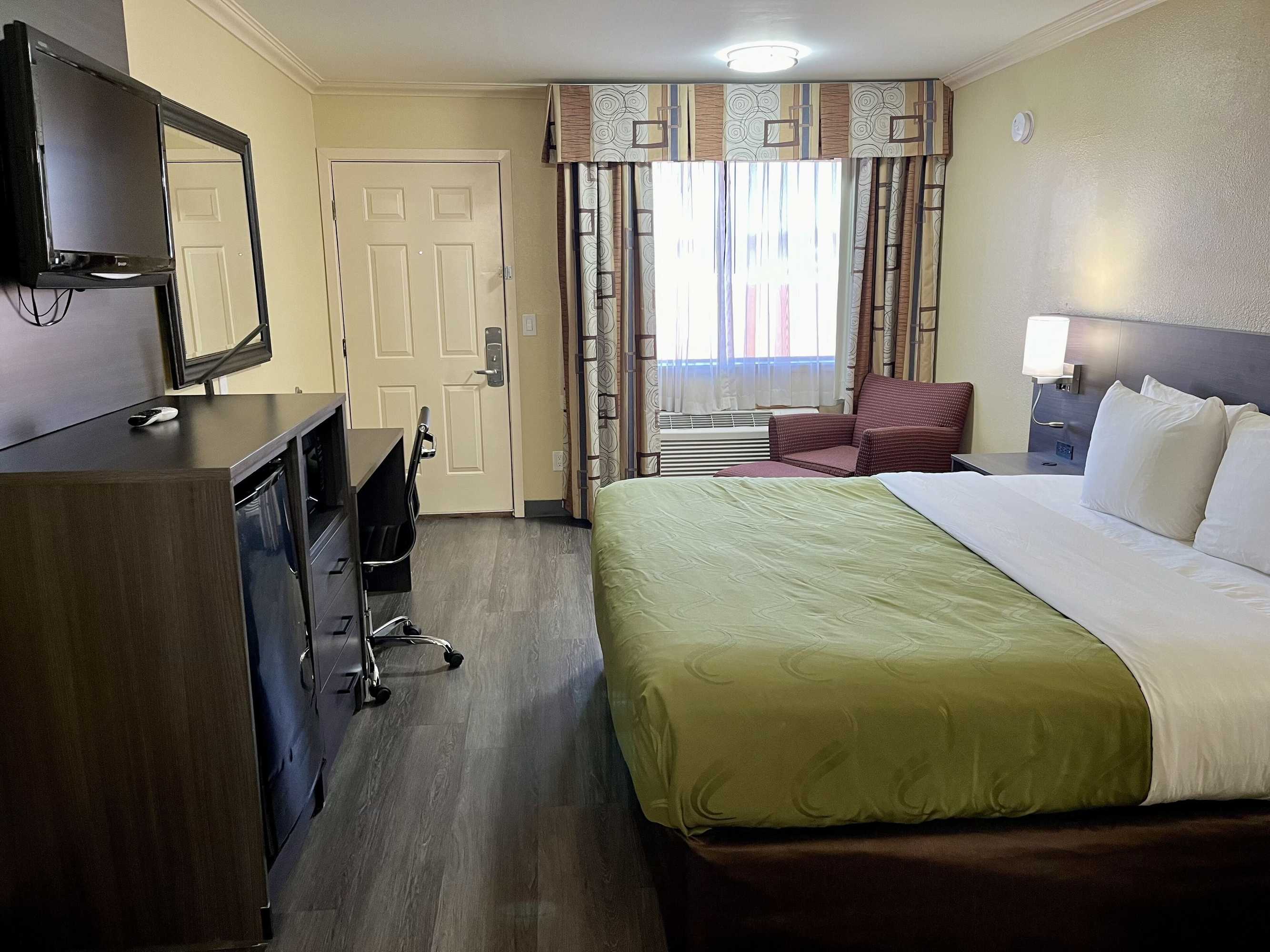 Gift card for Quality Inn Klamath Falls - Crater Lake Gateway Gift card for Quality Inn Klamath Falls - Crater Lake Gateway