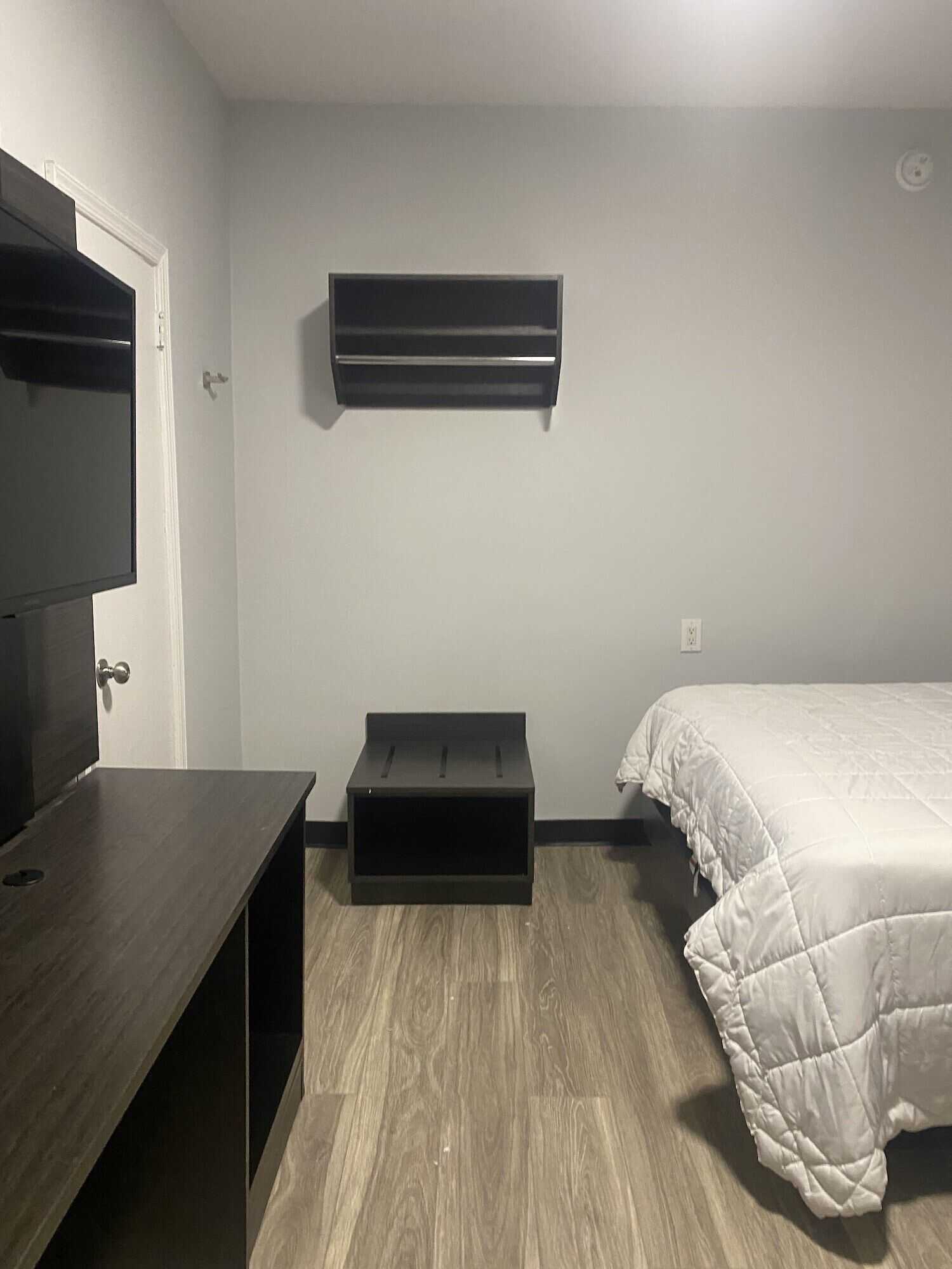 Gift card for Motel 6 Williamstown