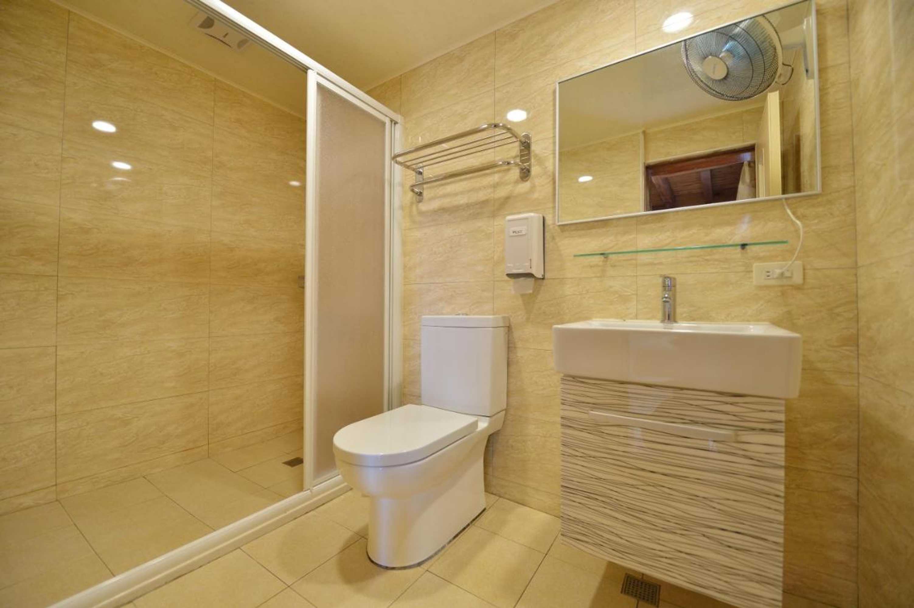 Gift card for Shinmingshan Holiday Inn