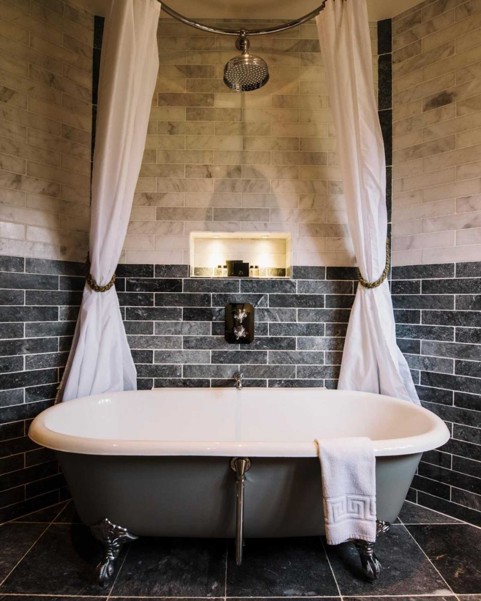 Gift card for Hever Castle Luxury Bed And Breakfast Gift card for Hever Castle Luxury Bed And Breakfast