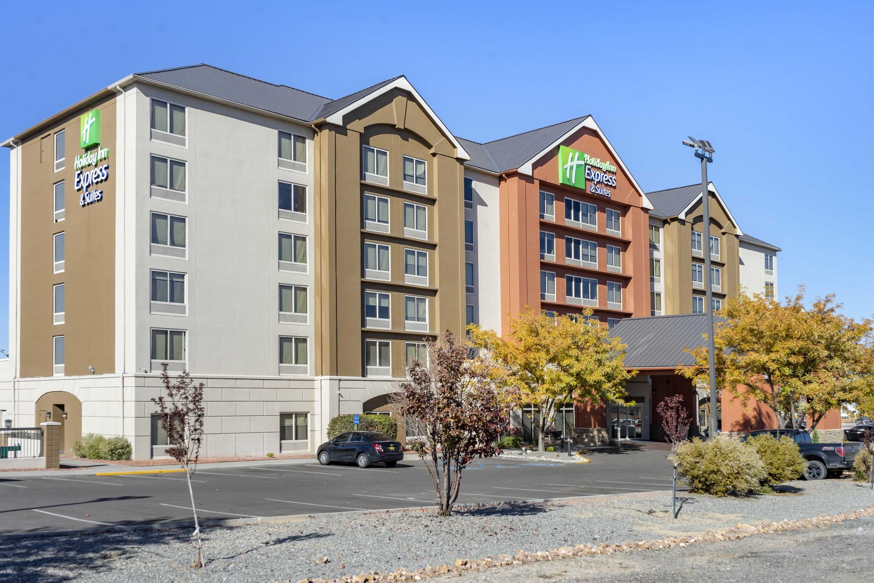 Gift card for Holiday Inn Express Hotel & Suites Albuquerque Midtown by Ihg Gift card for Holiday Inn Express Hotel & Suites Albuquerque Midtown by Ihg
