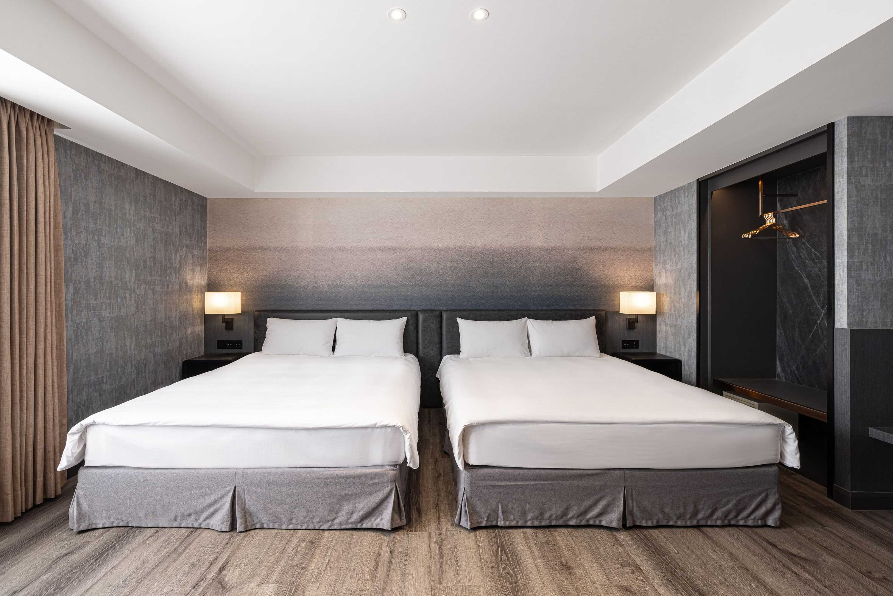 Gift card for Lakeshore Hotel Metropolis I Gift card for Lakeshore Hotel Metropolis I