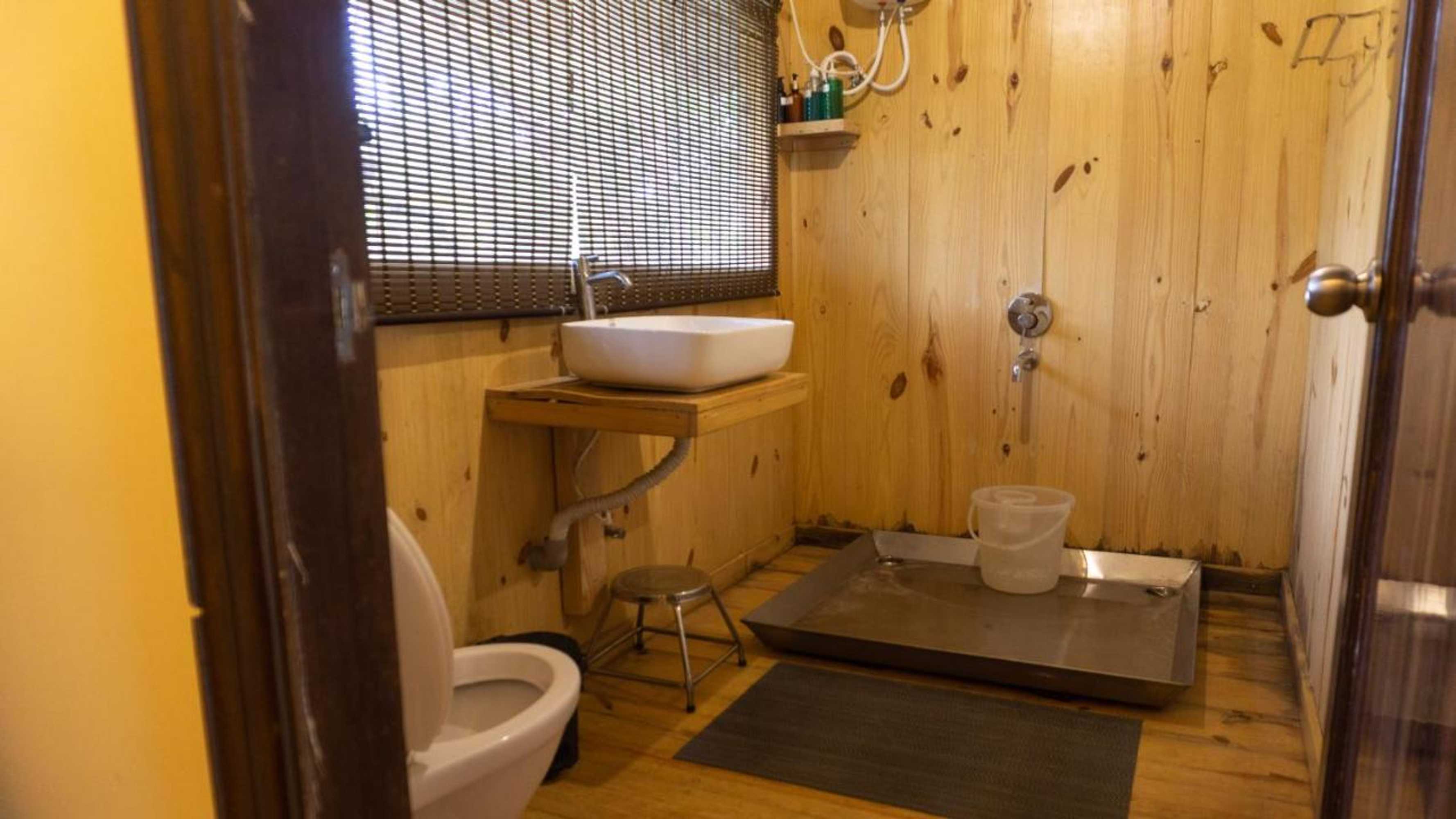 Gift card for 16 Bedouin