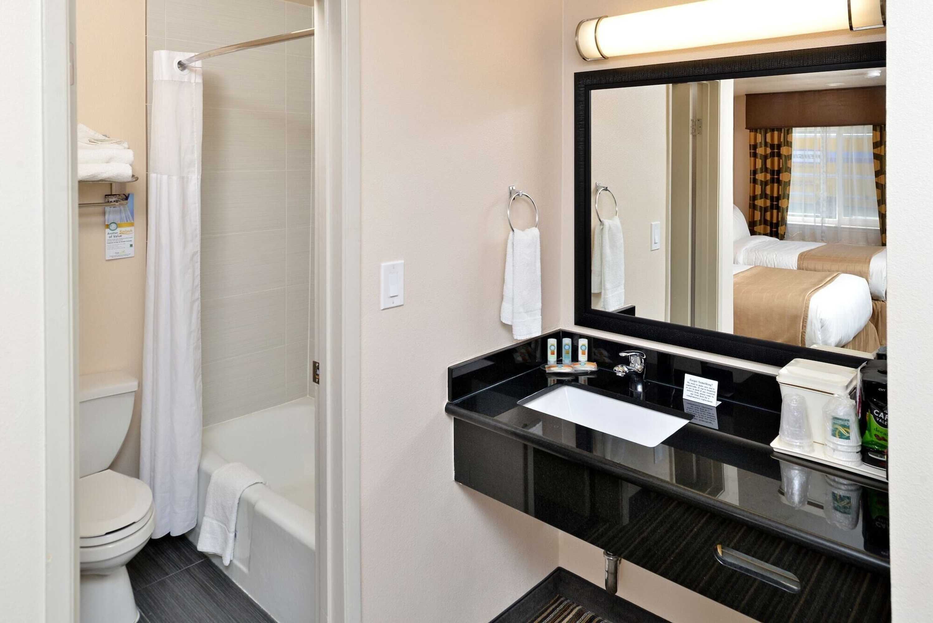 Gift card for Motel 6 Martinez, Ca