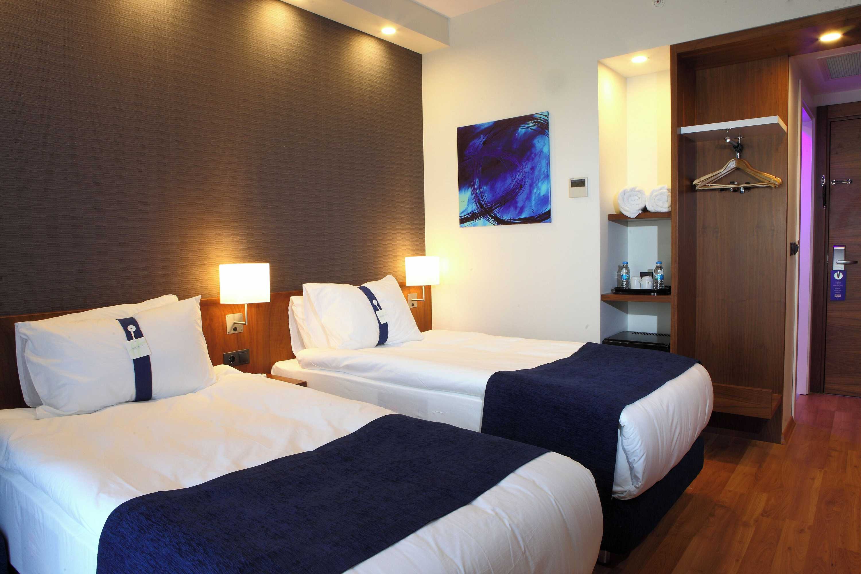 Gift card for Holiday Inn Express Manisa - West by Ihg Gift card for Holiday Inn Express Manisa - West by Ihg