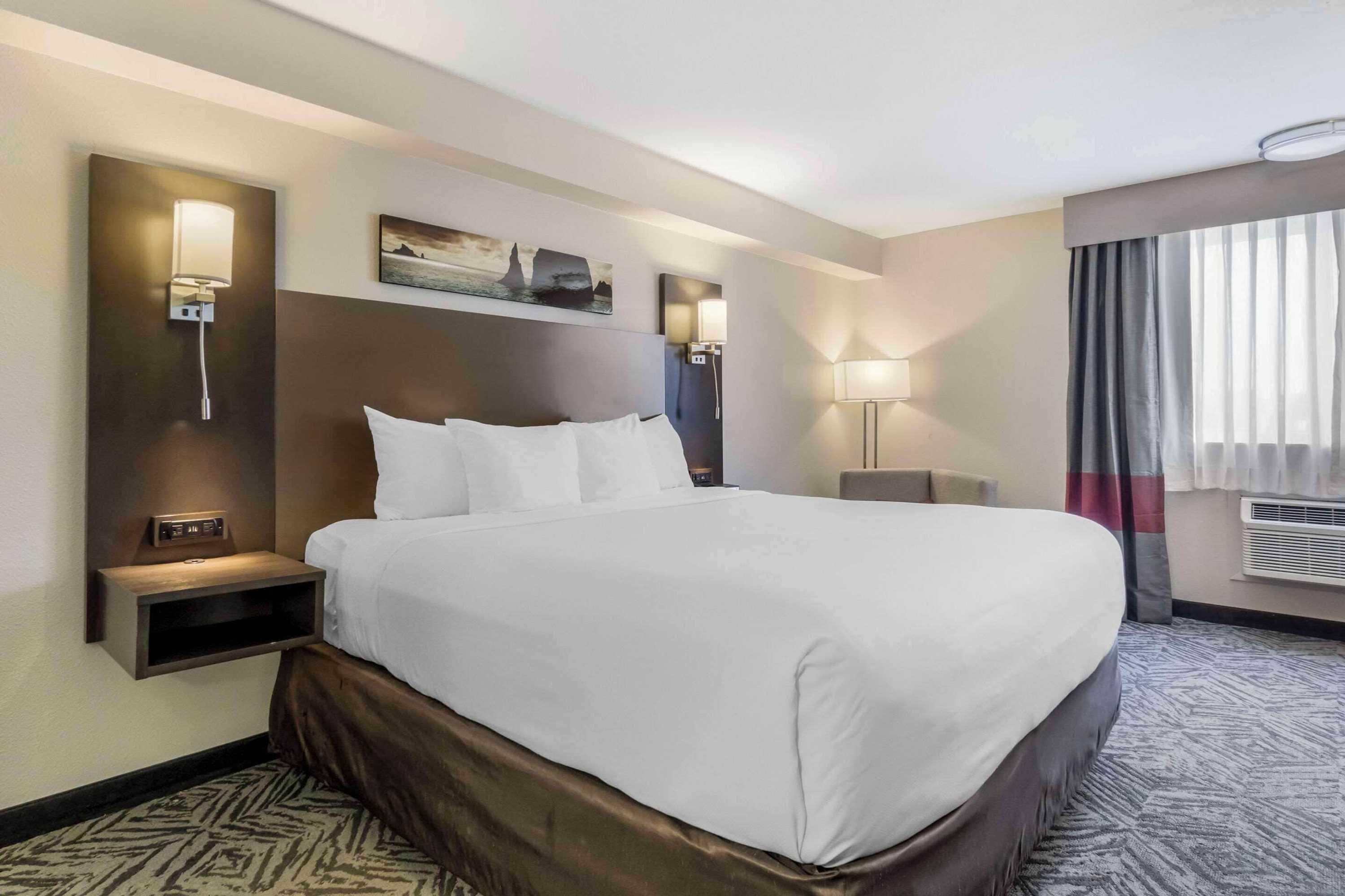Gift card for Comfort Inn & Suites Pacific - Auburn Gift card for Comfort Inn & Suites Pacific - Auburn