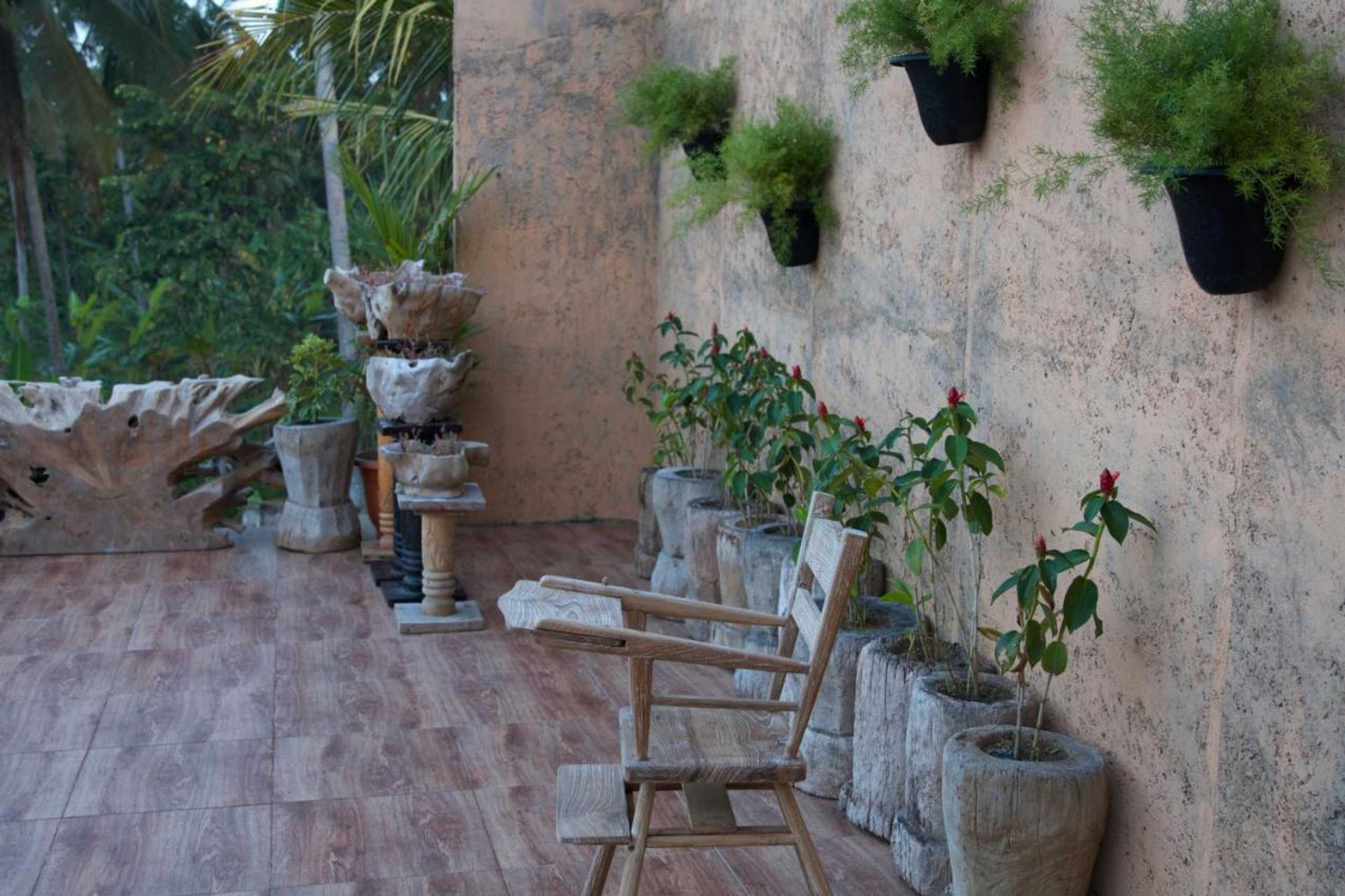 Gift card for Agaliving Medewi