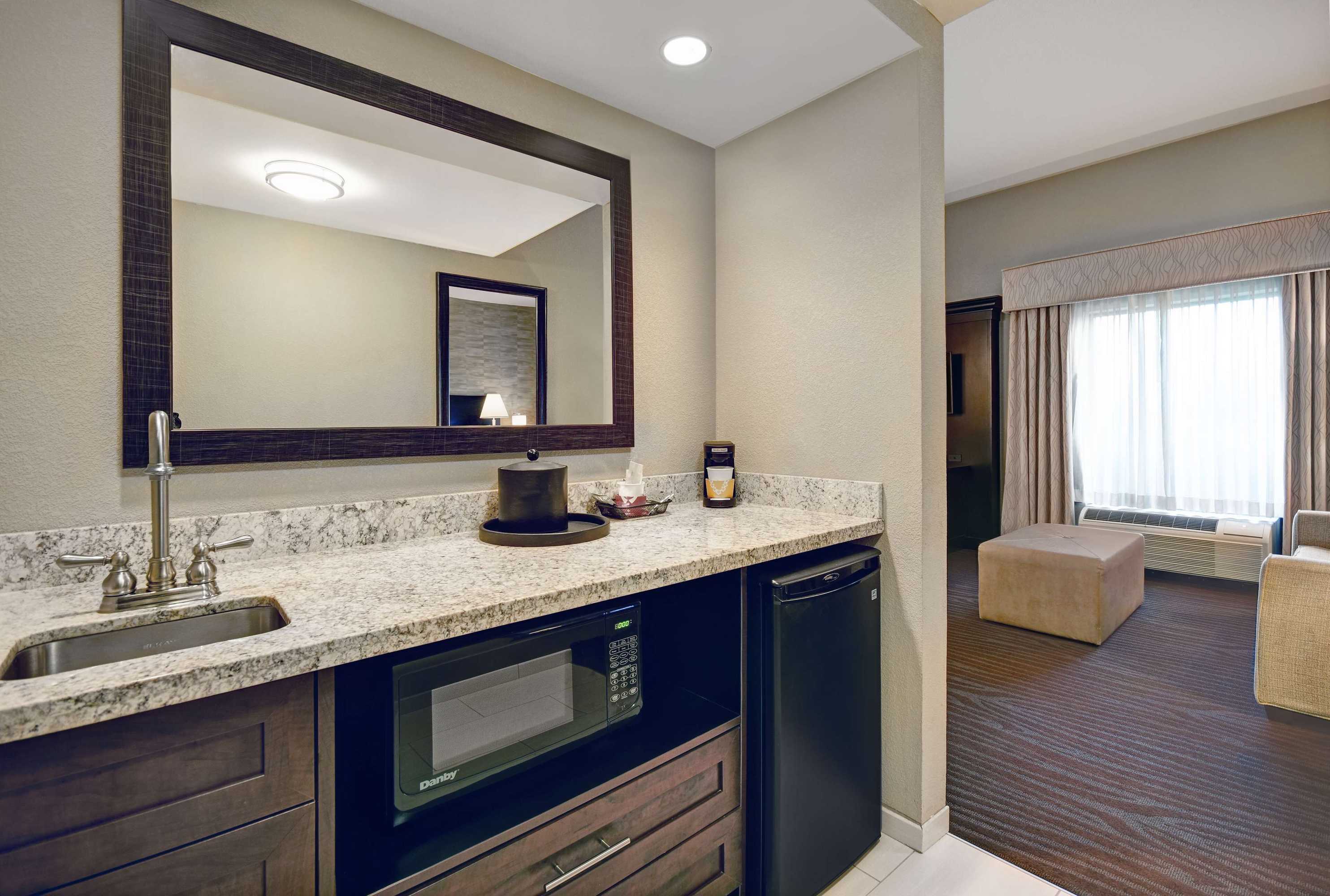 Gift card for Hampton Inn & Suites Robbinsville Gift card for Hampton Inn & Suites Robbinsville