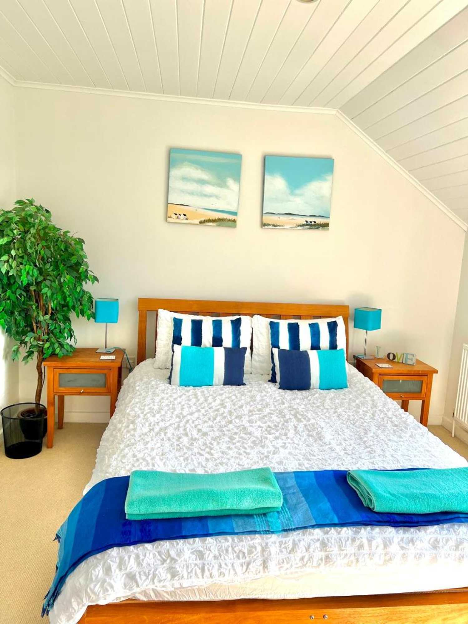 Gift card for Spinnaker Lodge · Cotswolds Lakeside Home Gift card for Spinnaker Lodge · Cotswolds Lakeside Home