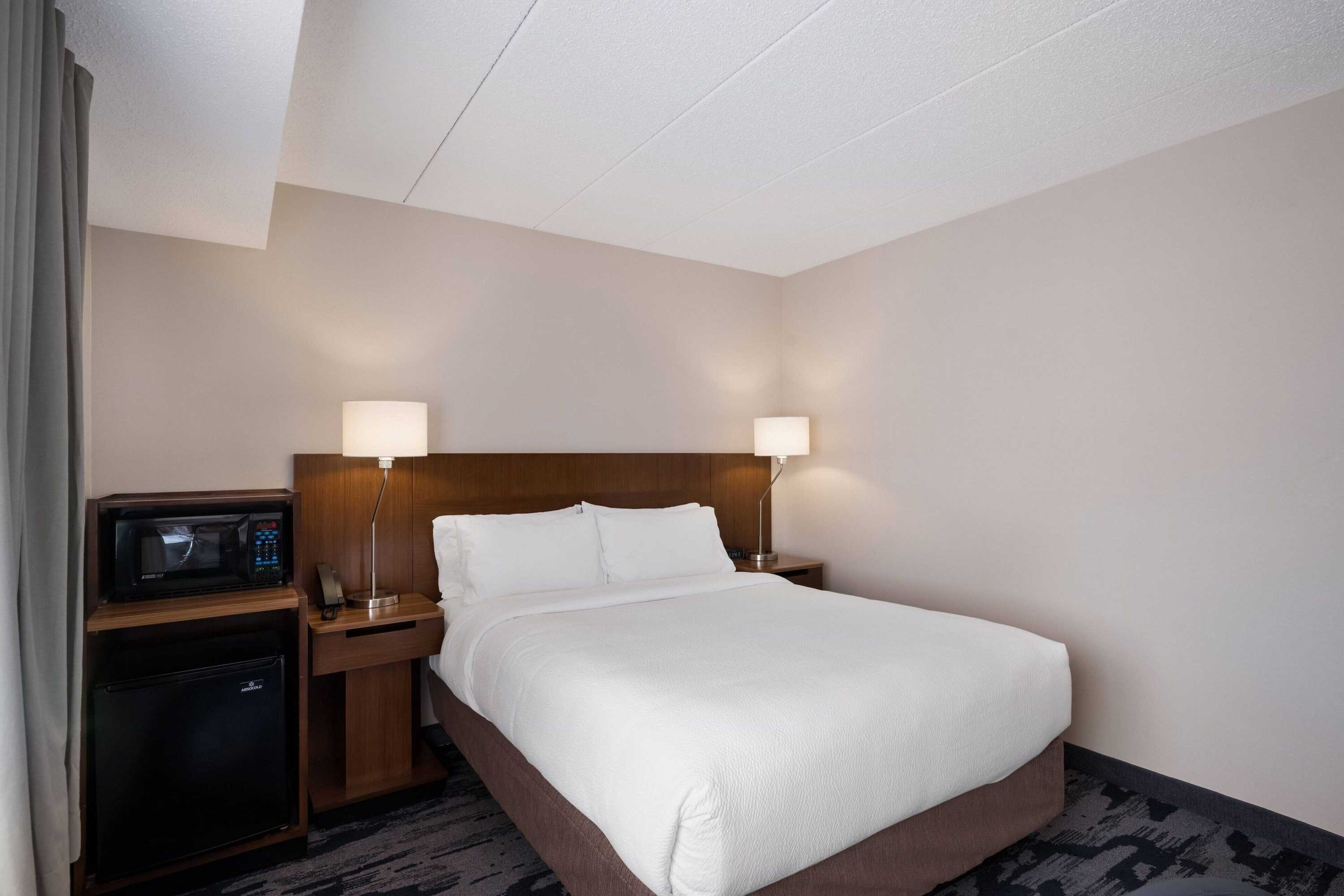Gift card for Fairfield Inn By Marriott Amesbury Gift card for Fairfield Inn By Marriott Amesbury