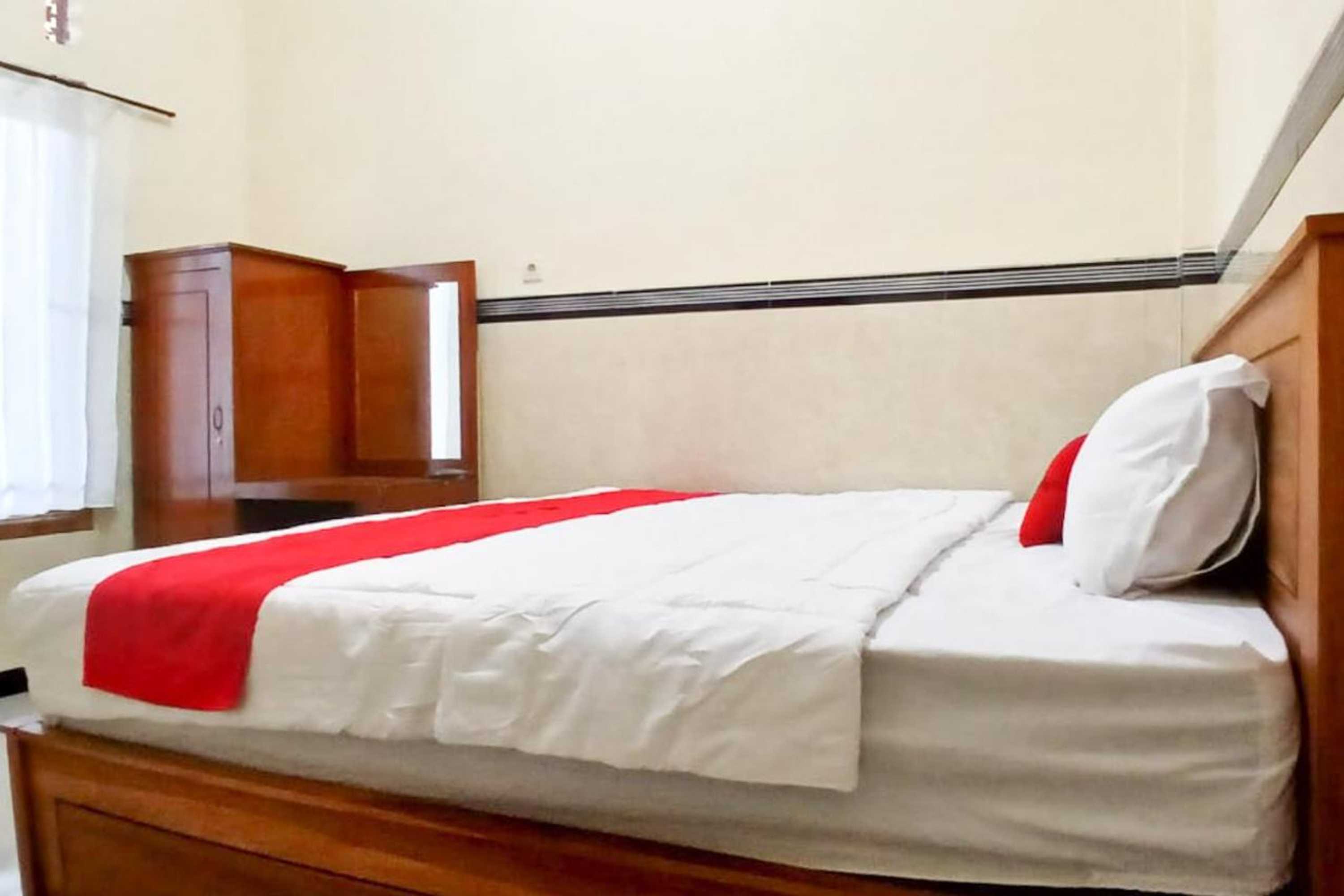 Gift card for Reddoorz at Dien Homestay Syariah Alun-Alun Pasuruan