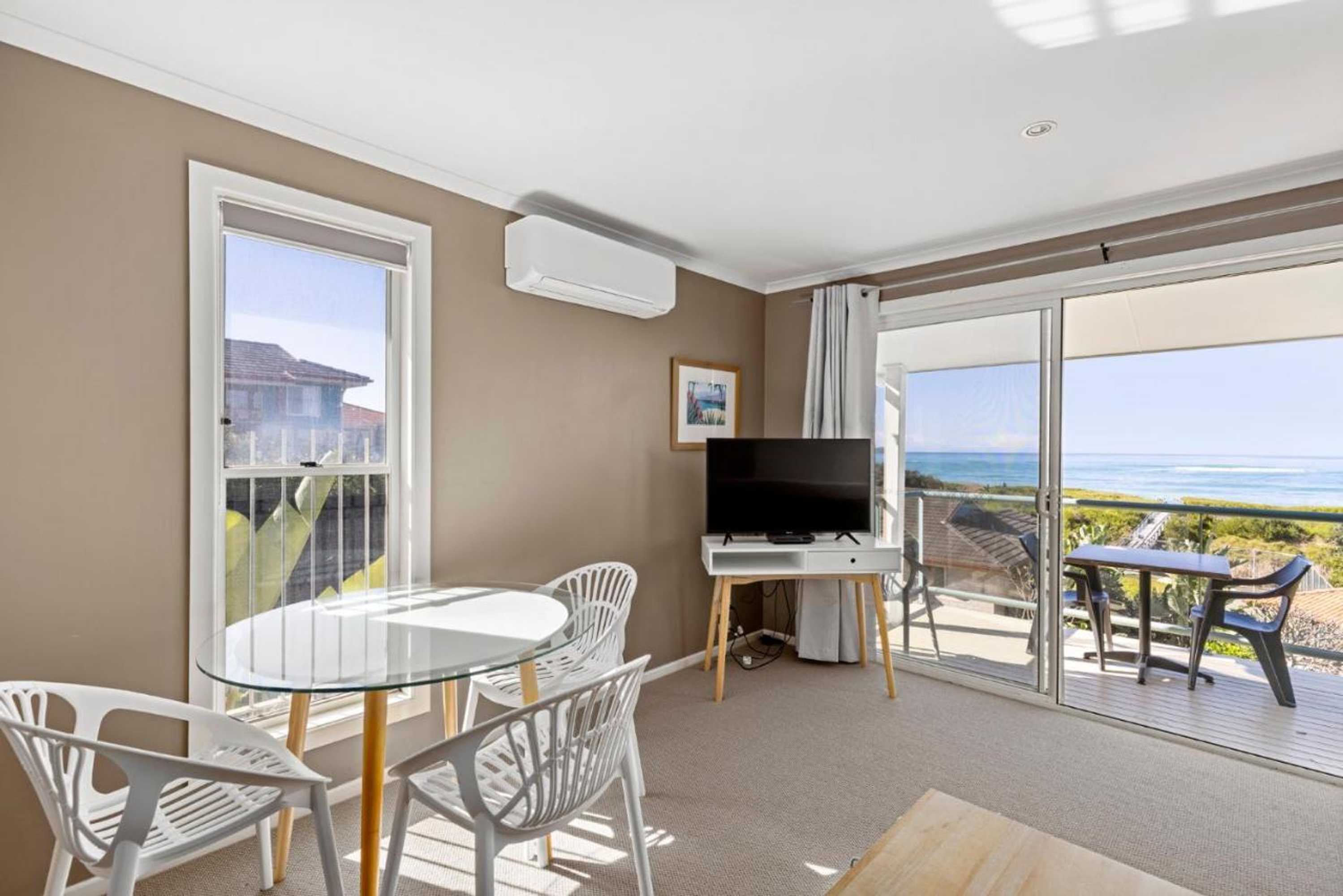 Gift card for Aqualuna Beach Resort