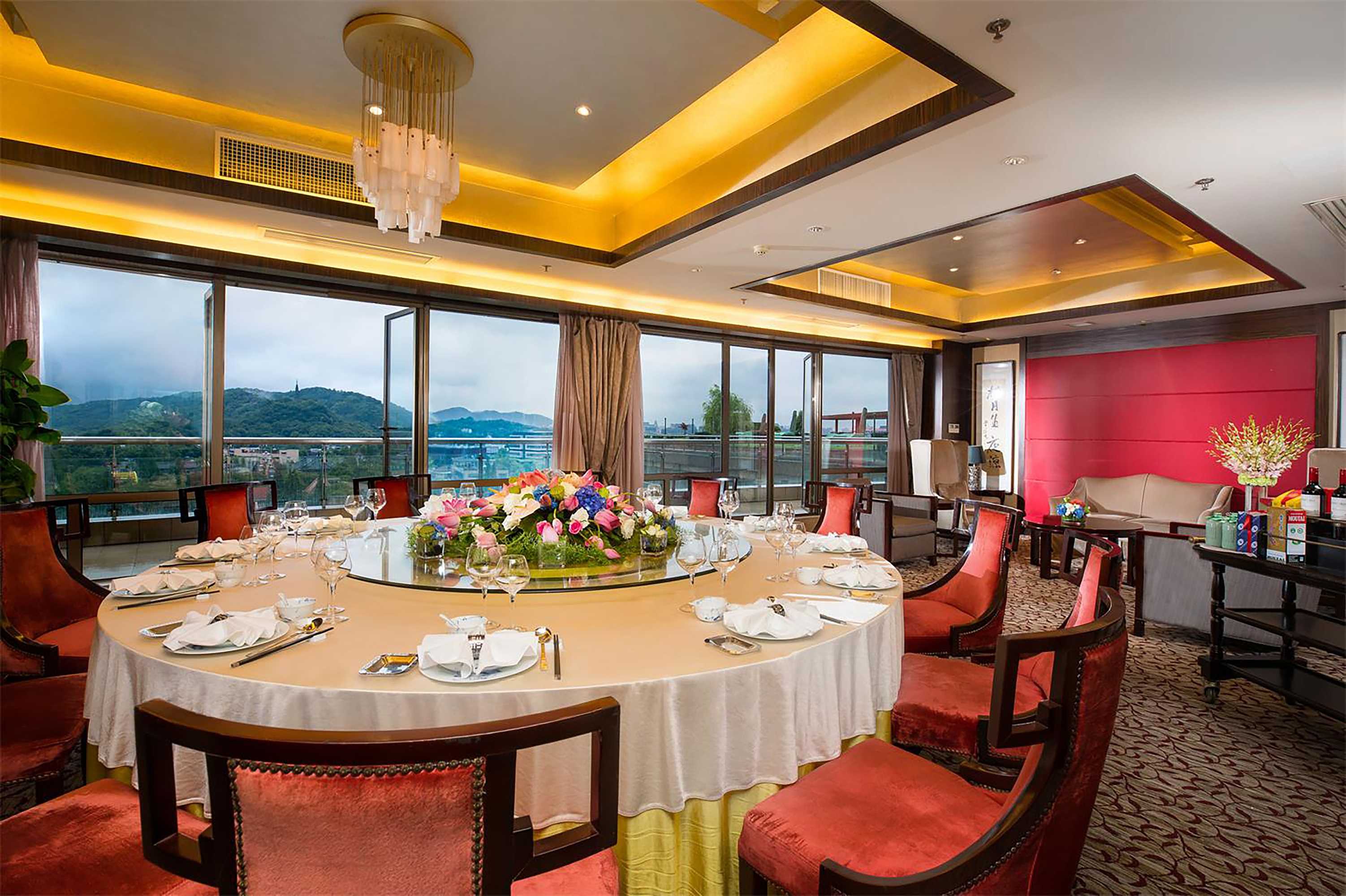 Gift card for Wyndham Grand Plaza Royale Hangzhou Gift card for Wyndham Grand Plaza Royale Hangzhou