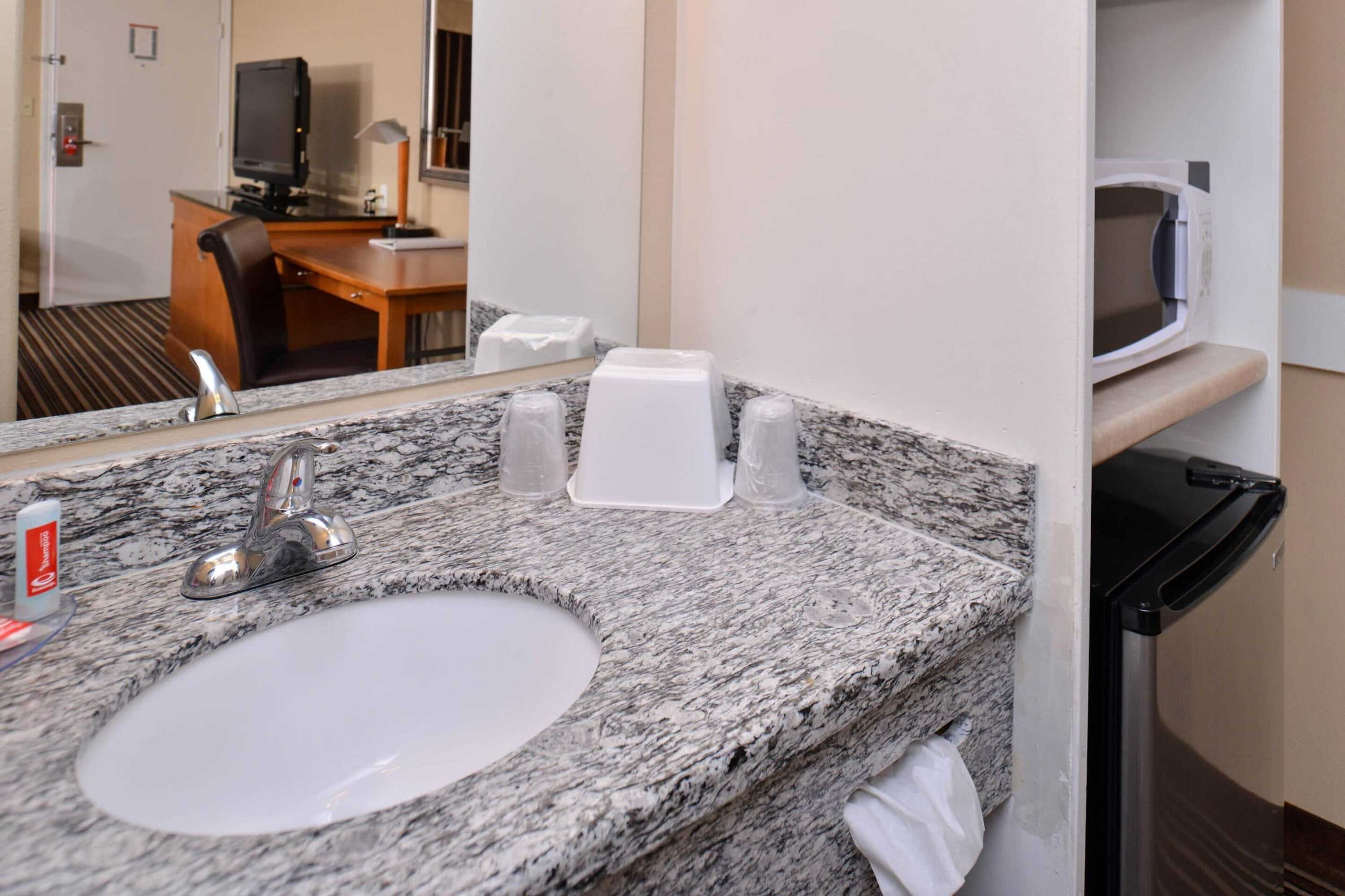 Gift card for Econo Lodge Kennewick Tri-Cities