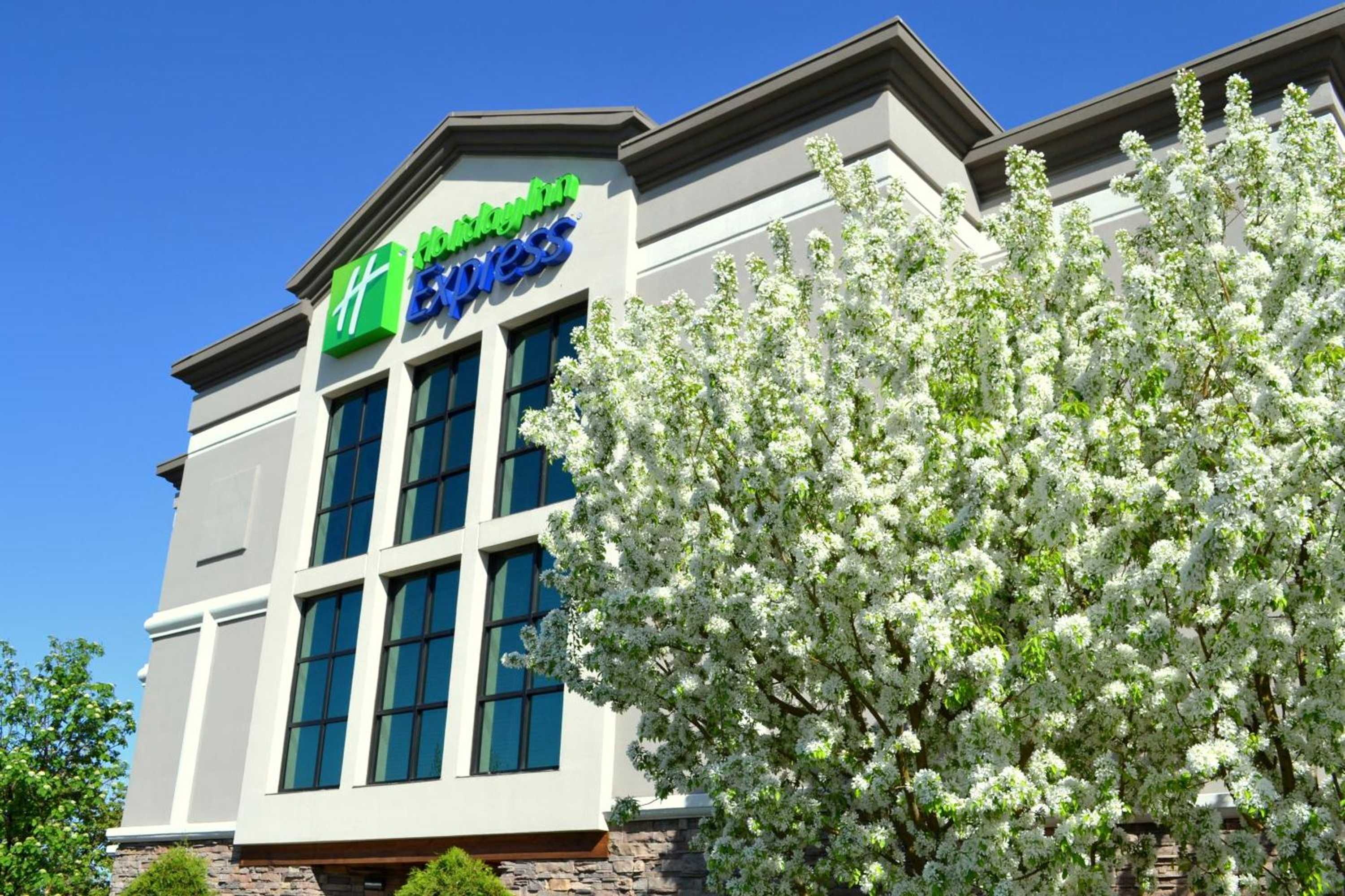 Gift card for Holiday Inn Express Hotel & Suites Bozeman West by Ihg Gift card for Holiday Inn Express Hotel & Suites Bozeman West by Ihg