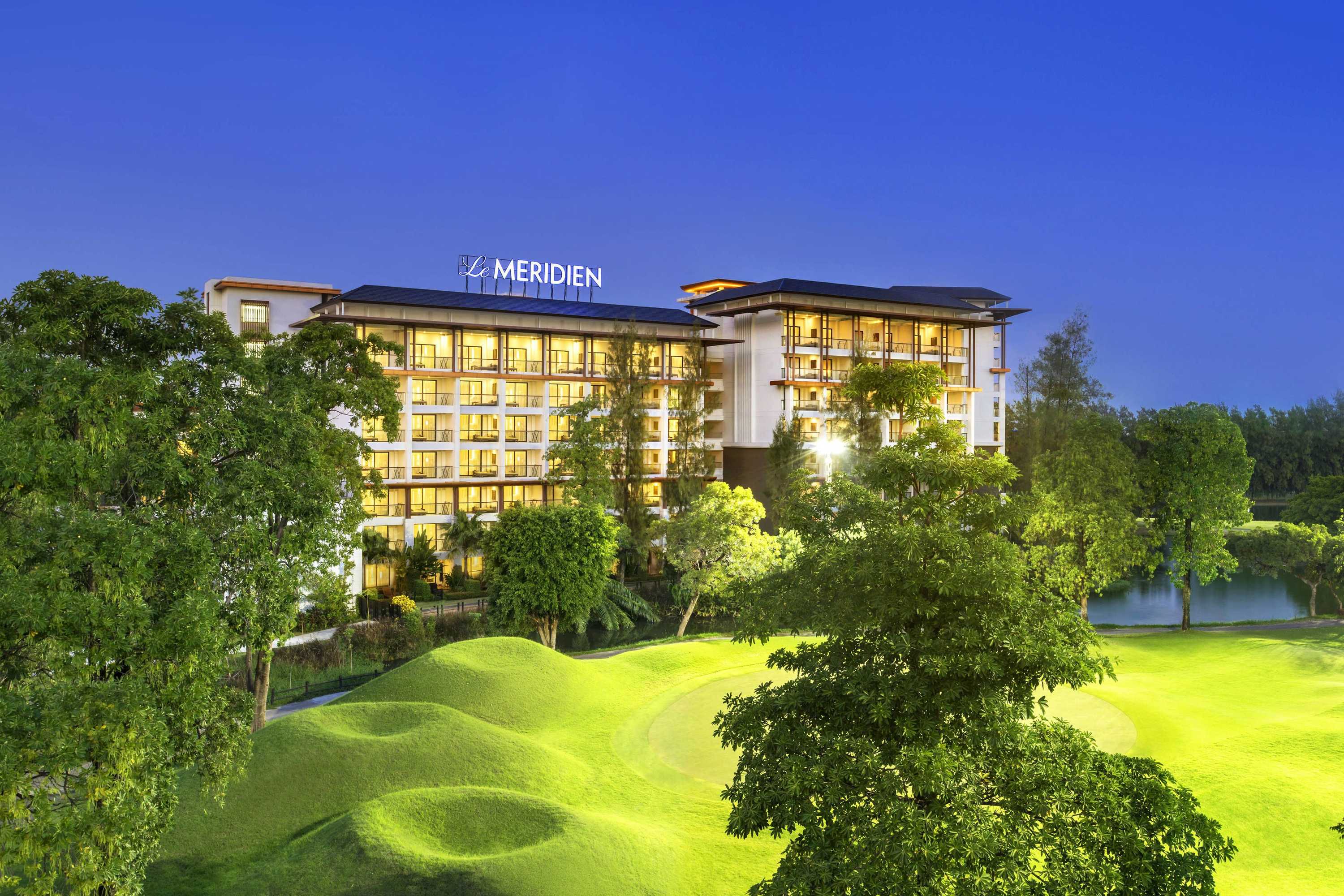 Gift card for Le Meridien Suvarnabhumi, Bangkok Golf Resort & Spa Gift card for Le Meridien Suvarnabhumi, Bangkok Golf Resort & Spa