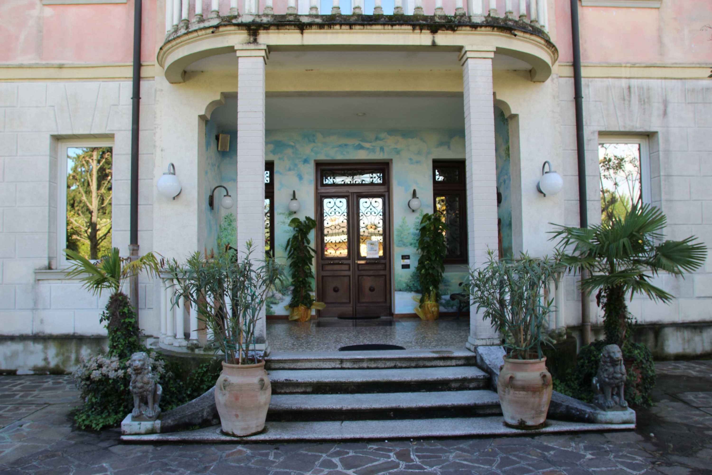 Gift card for Villa Leon D'oro Gift card for Villa Leon D'oro
