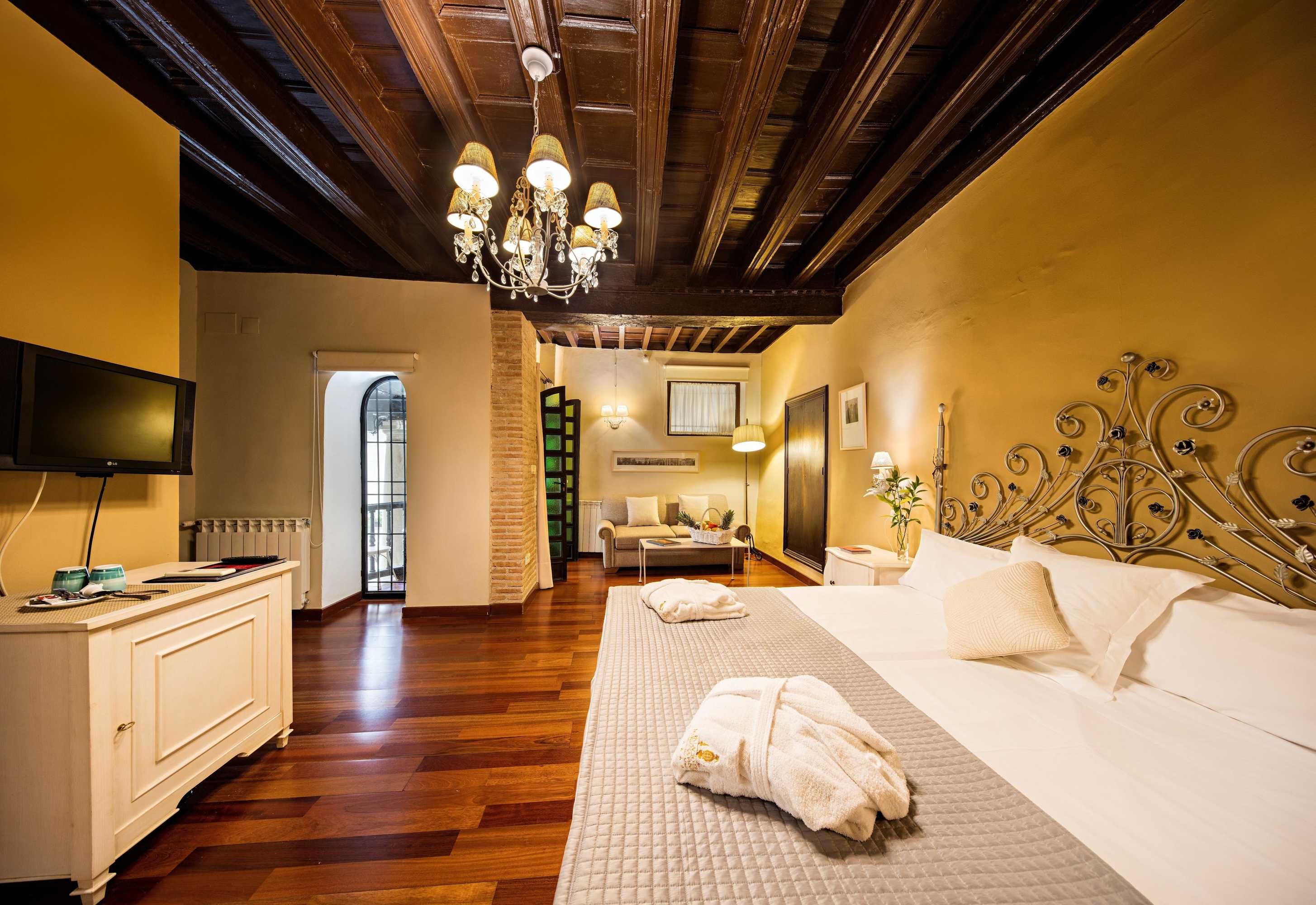 Gift card for Palacio Mariana Pineda Hotel Gift card for Palacio Mariana Pineda Hotel