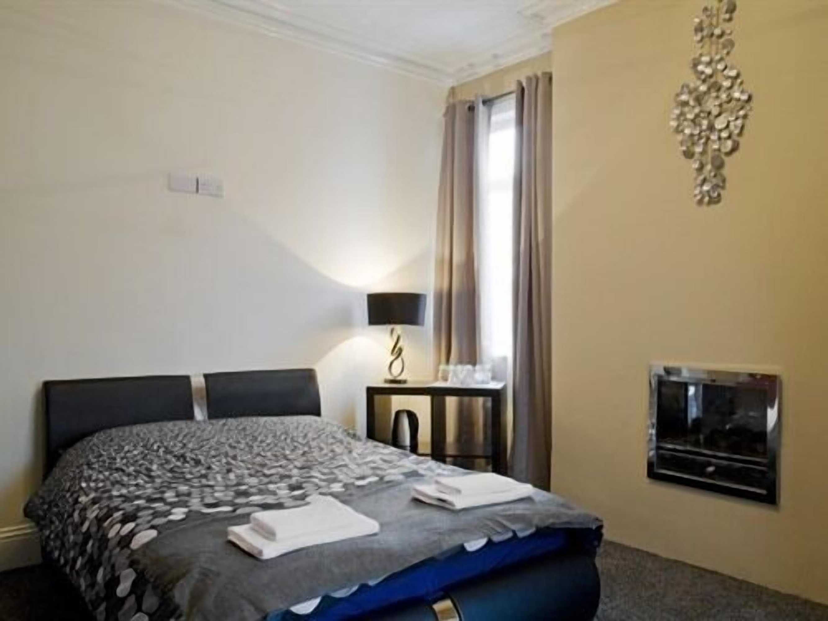 Gift card for Oaklands (self Check-In)