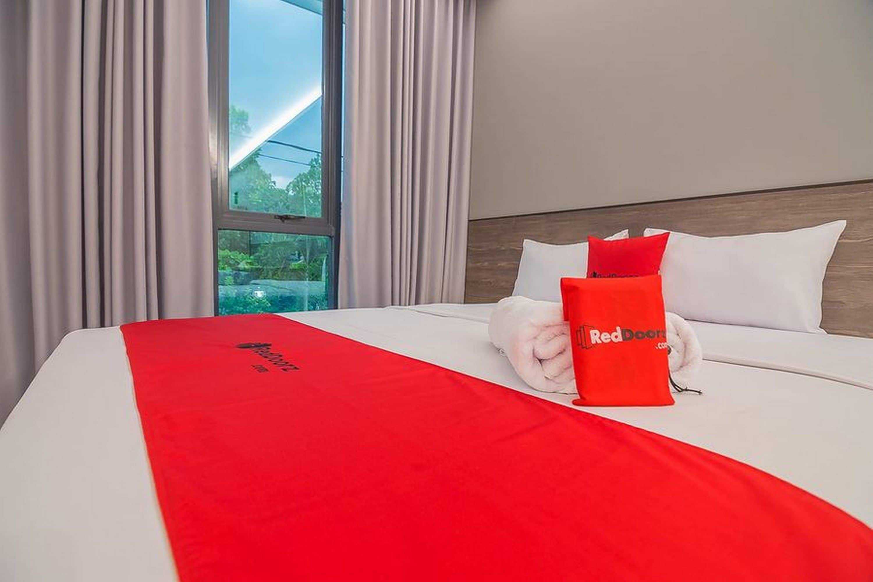 Gift card for Reddoorz Near Taman Rejomulyo