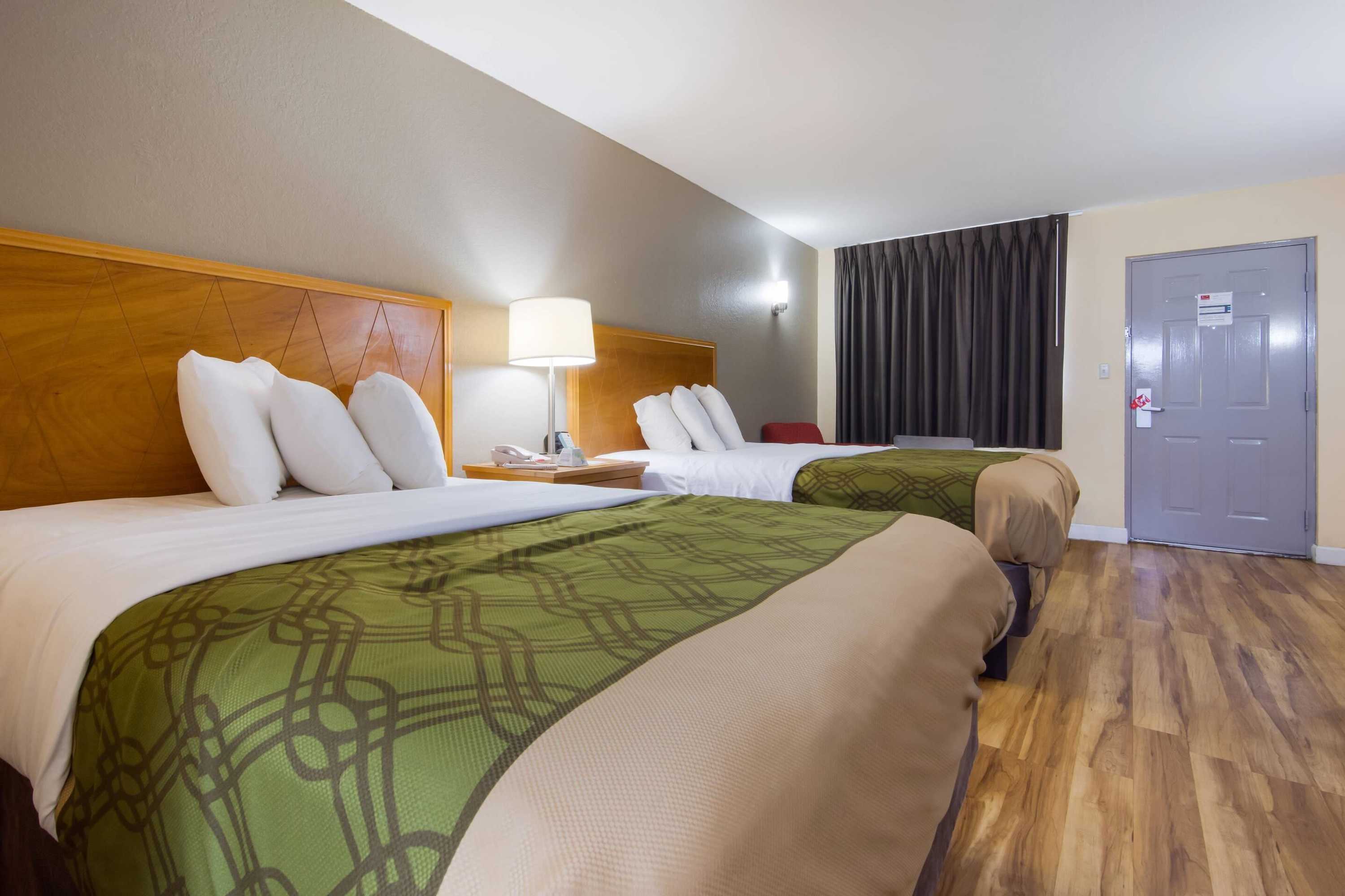 Gift card for Econo Lodge Battleboro Rocky Mount I-95 Gift card for Econo Lodge Battleboro Rocky Mount I-95