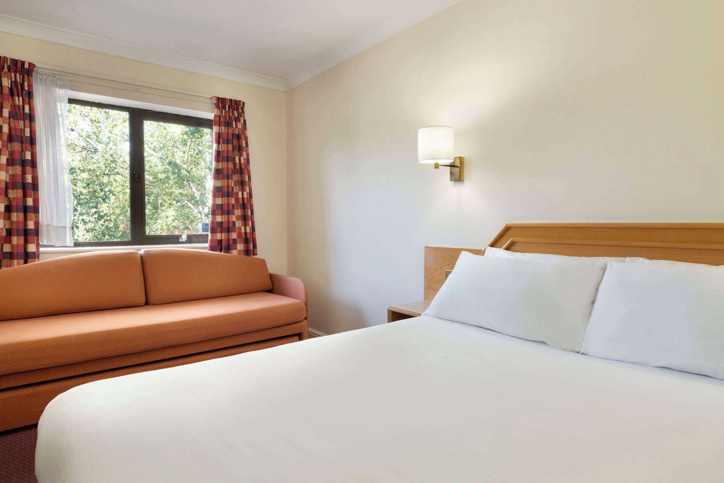 Gift card for Days Inn by Wyndham Southampton Rownhams Gift card for Days Inn by Wyndham Southampton Rownhams