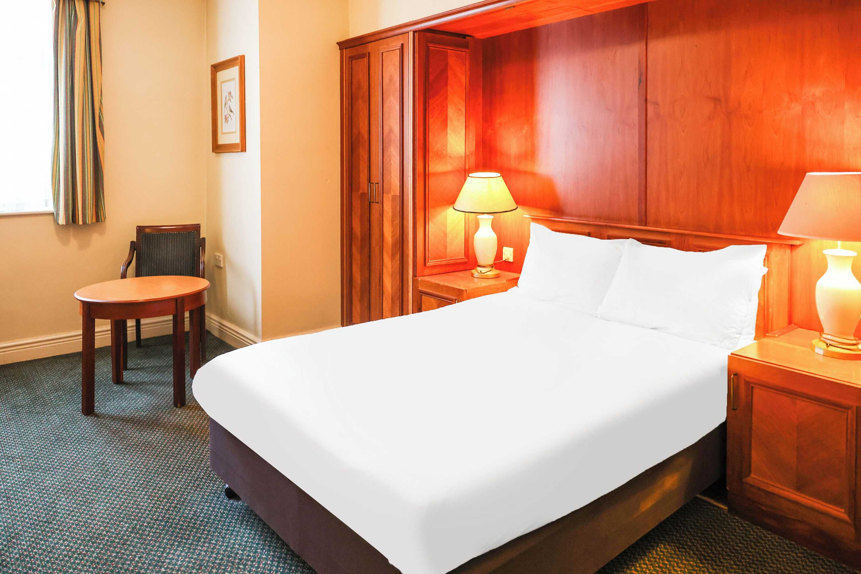 Gift card for Oyo Tong Park Hotel Gift card for Oyo Tong Park Hotel