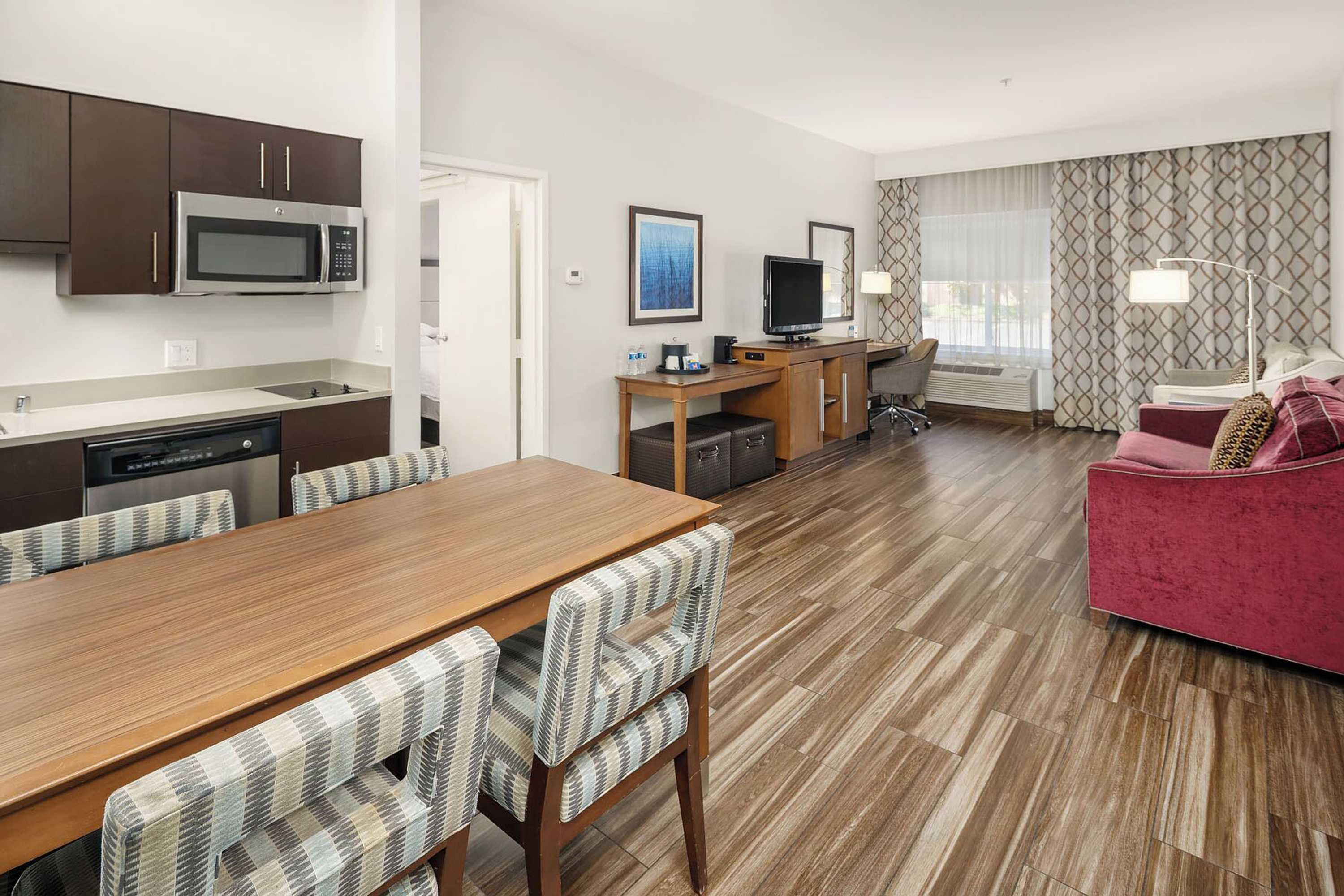Gift card for Hampton Inn & Suites Seattle-North/lynnwood Gift card for Hampton Inn & Suites Seattle-North/lynnwood