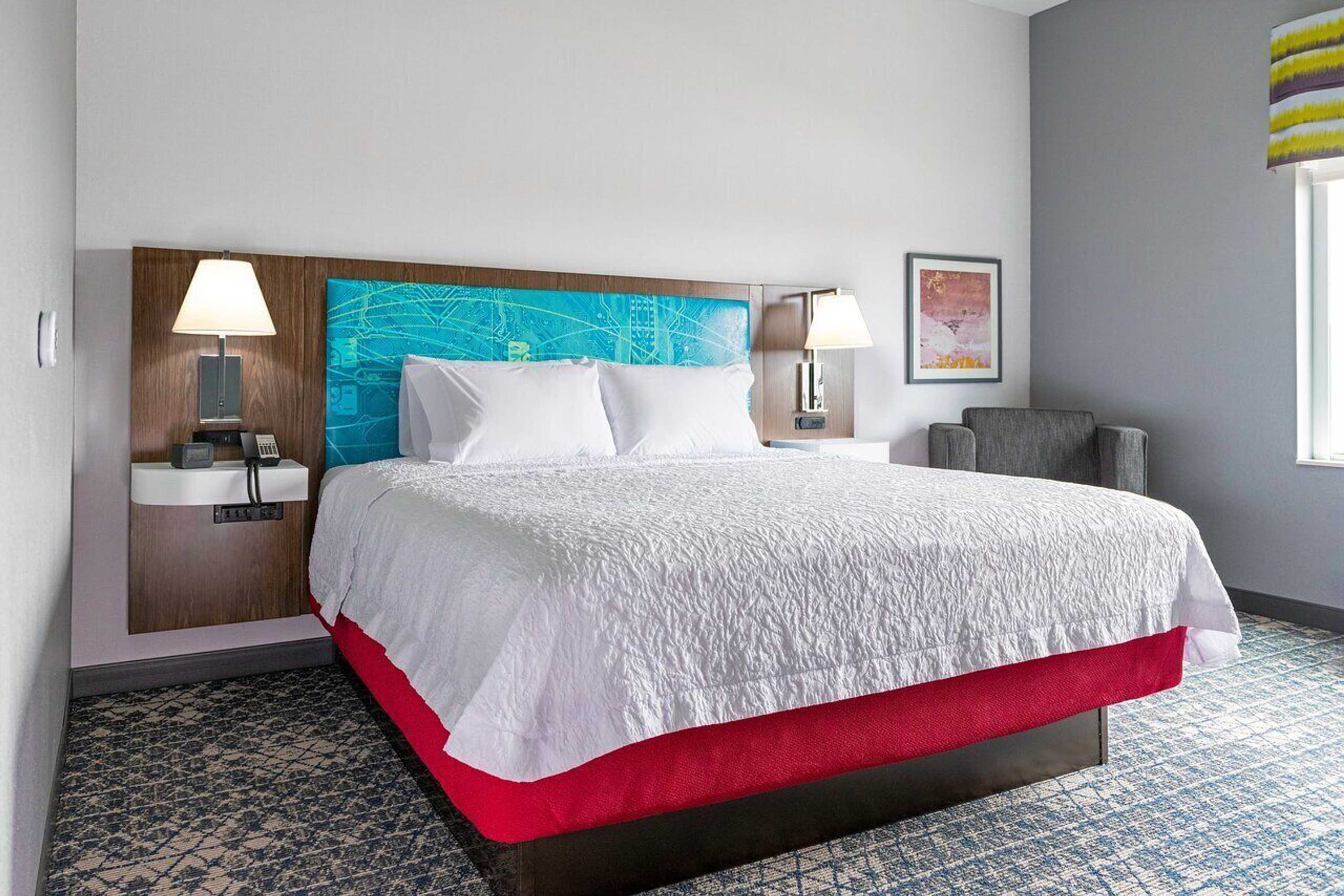 Gift card for Hampton Inn Glendale Milwaukee, WI Gift card for Hampton Inn Glendale Milwaukee, WI