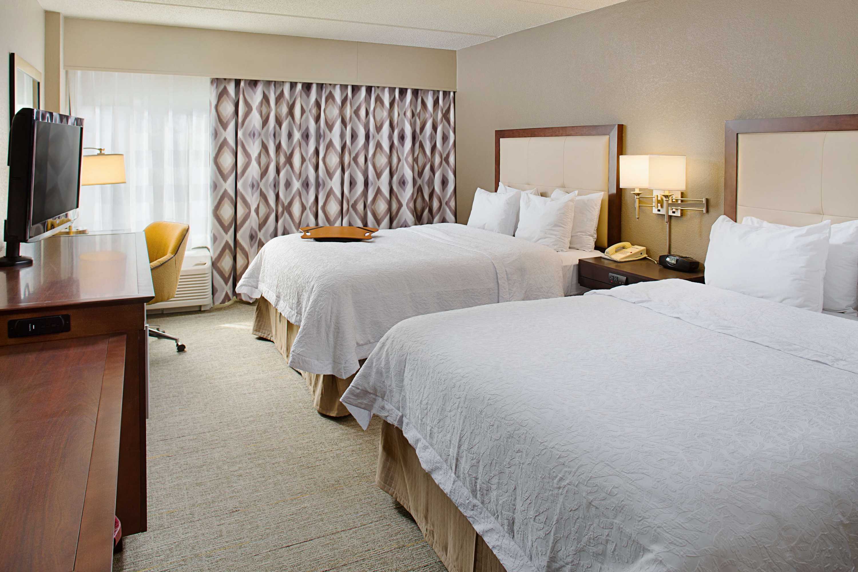 Gift card for Hampton Inn by Hilton Philadelphia / Willow Grove