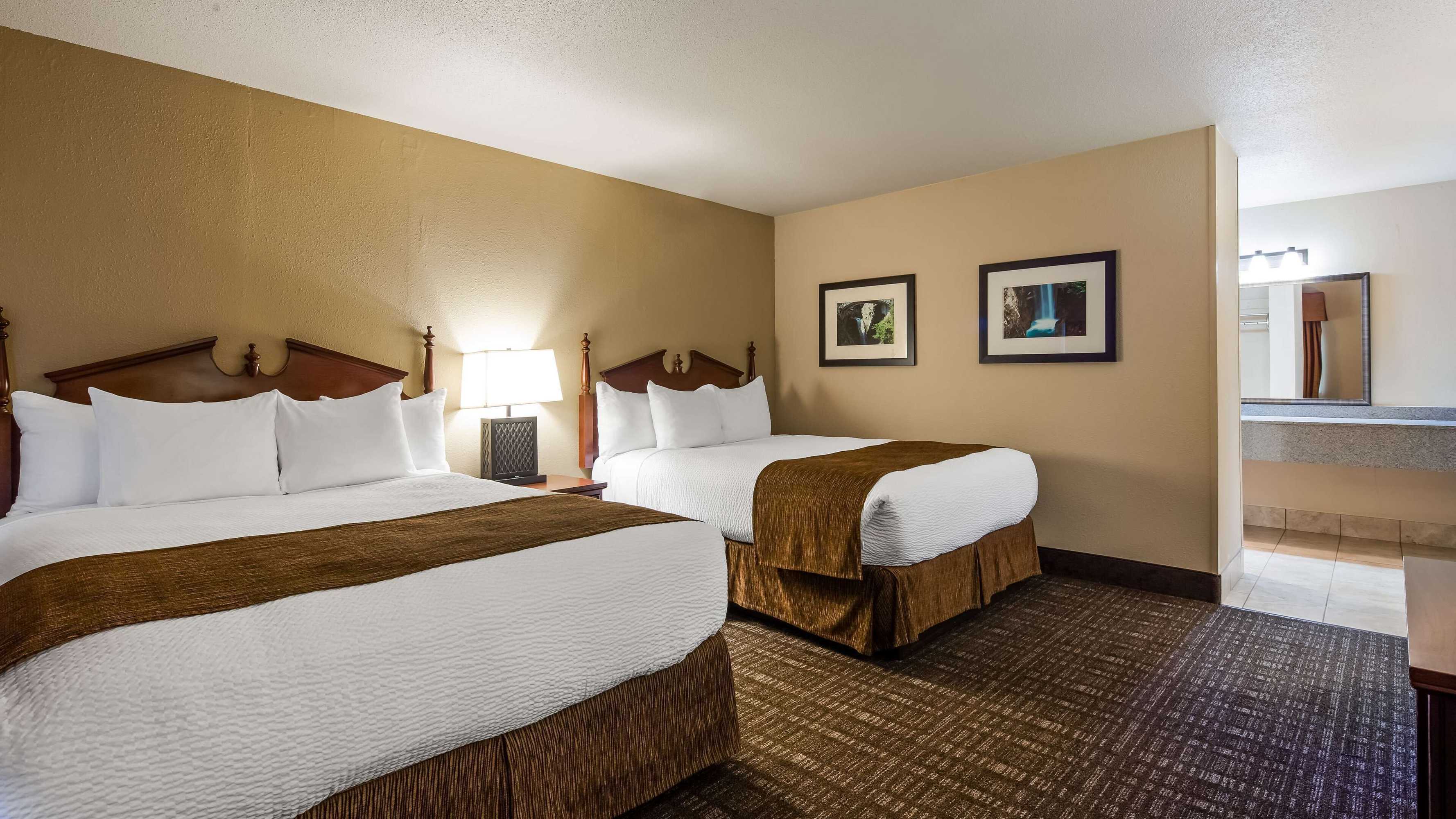 Gift card for Best Western Lakewood- Historic Landmark Gift card for Best Western Lakewood- Historic Landmark