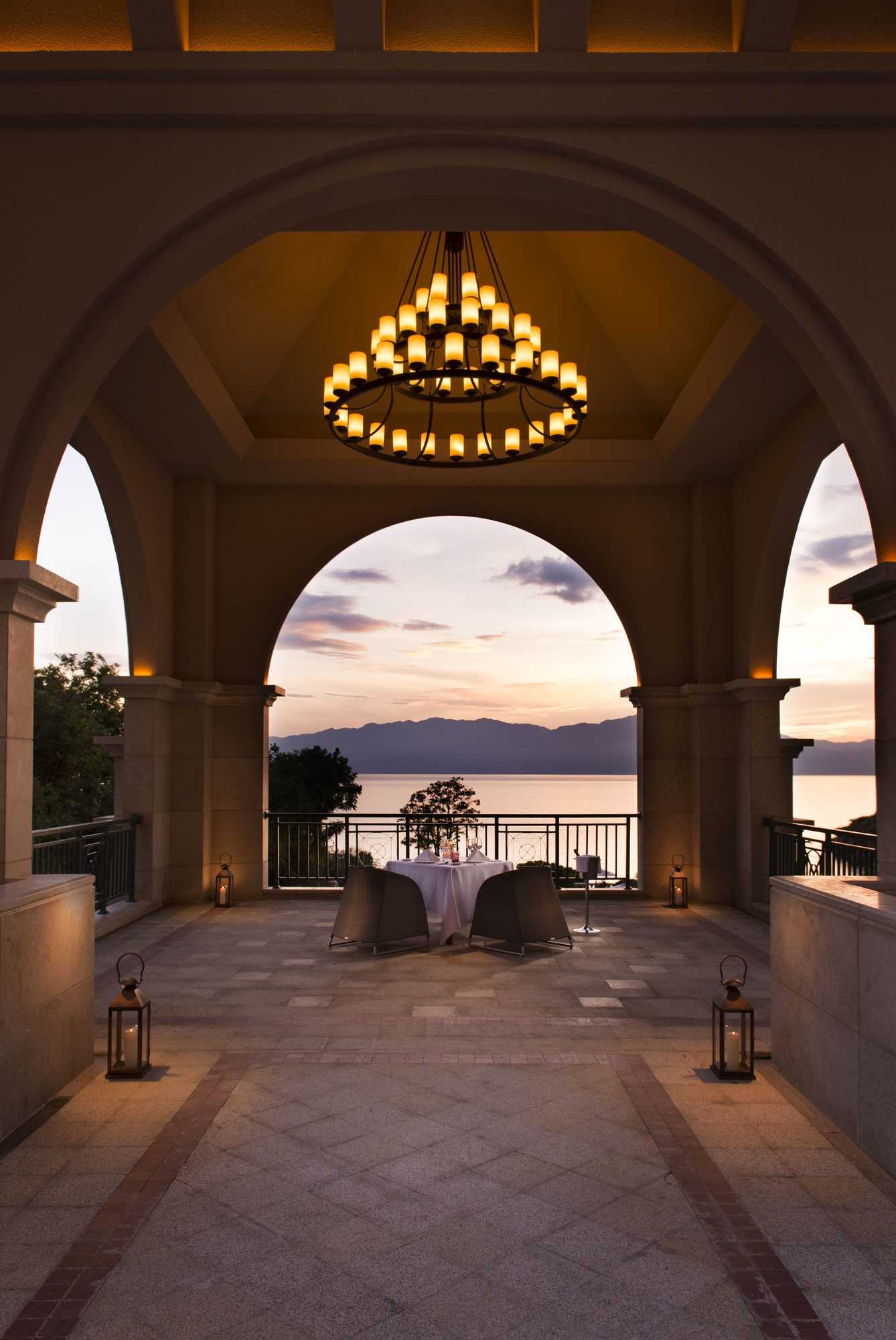 Gift card for Hilton Yuxi Fuxian Lake Gift card for Hilton Yuxi Fuxian Lake