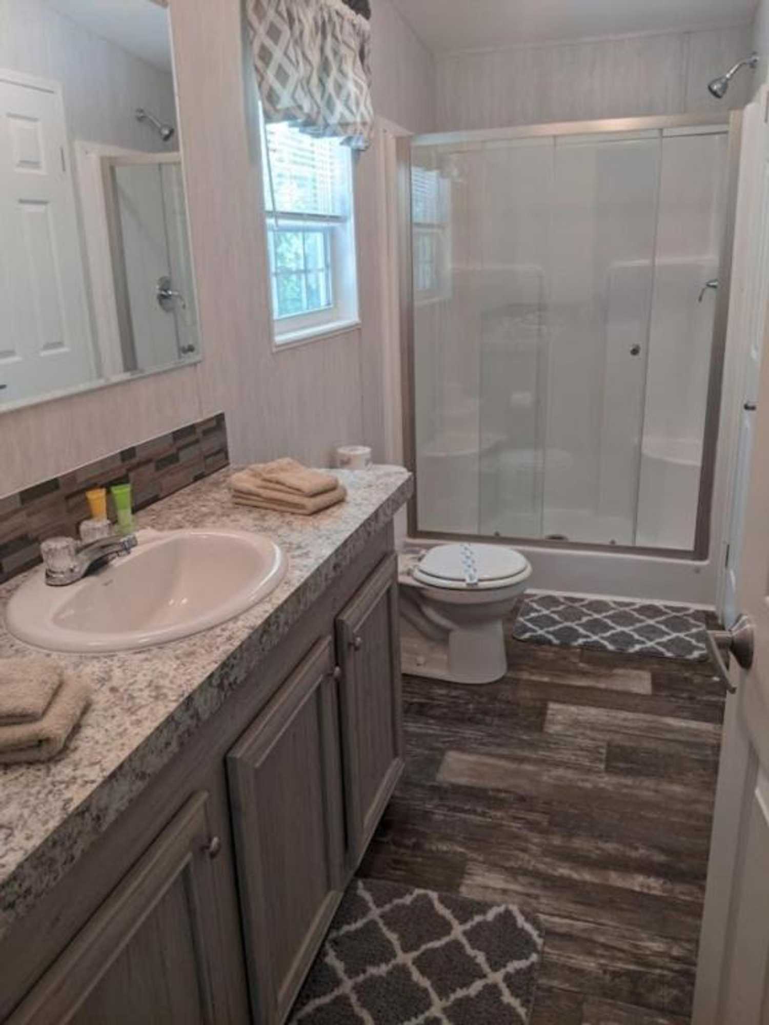 Gift card for Lakeside Vacations